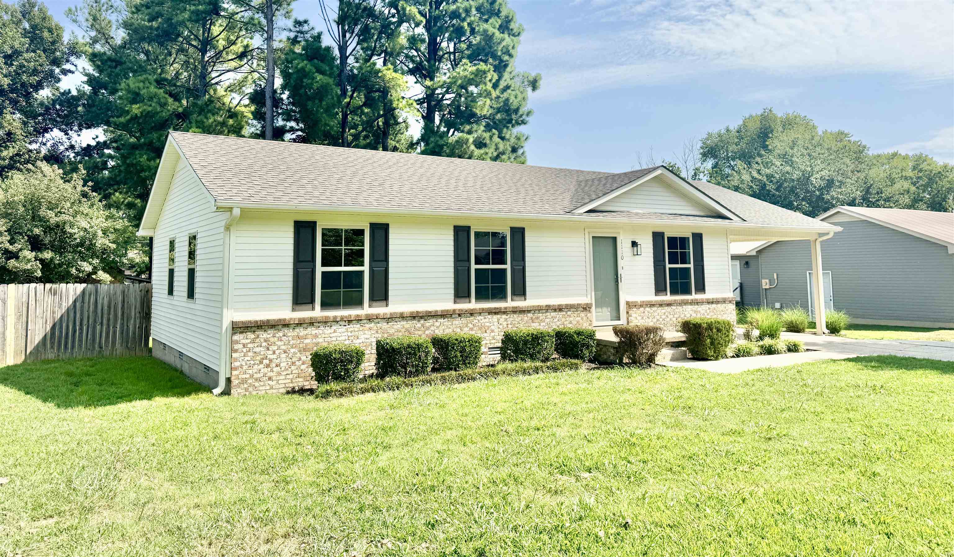 1110 Michael Ln Property Photo 3