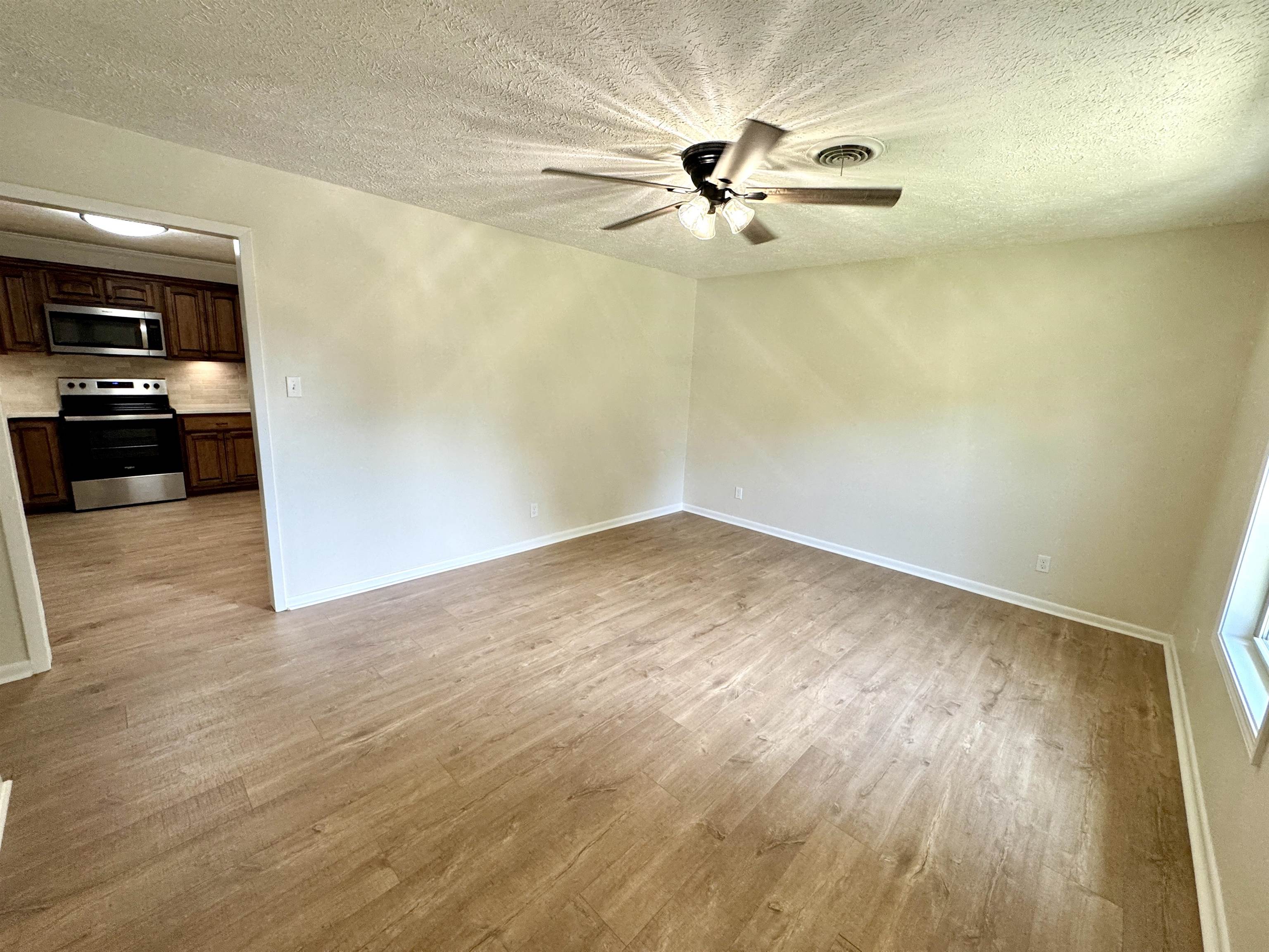 1110 Michael Ln Property Photo 7