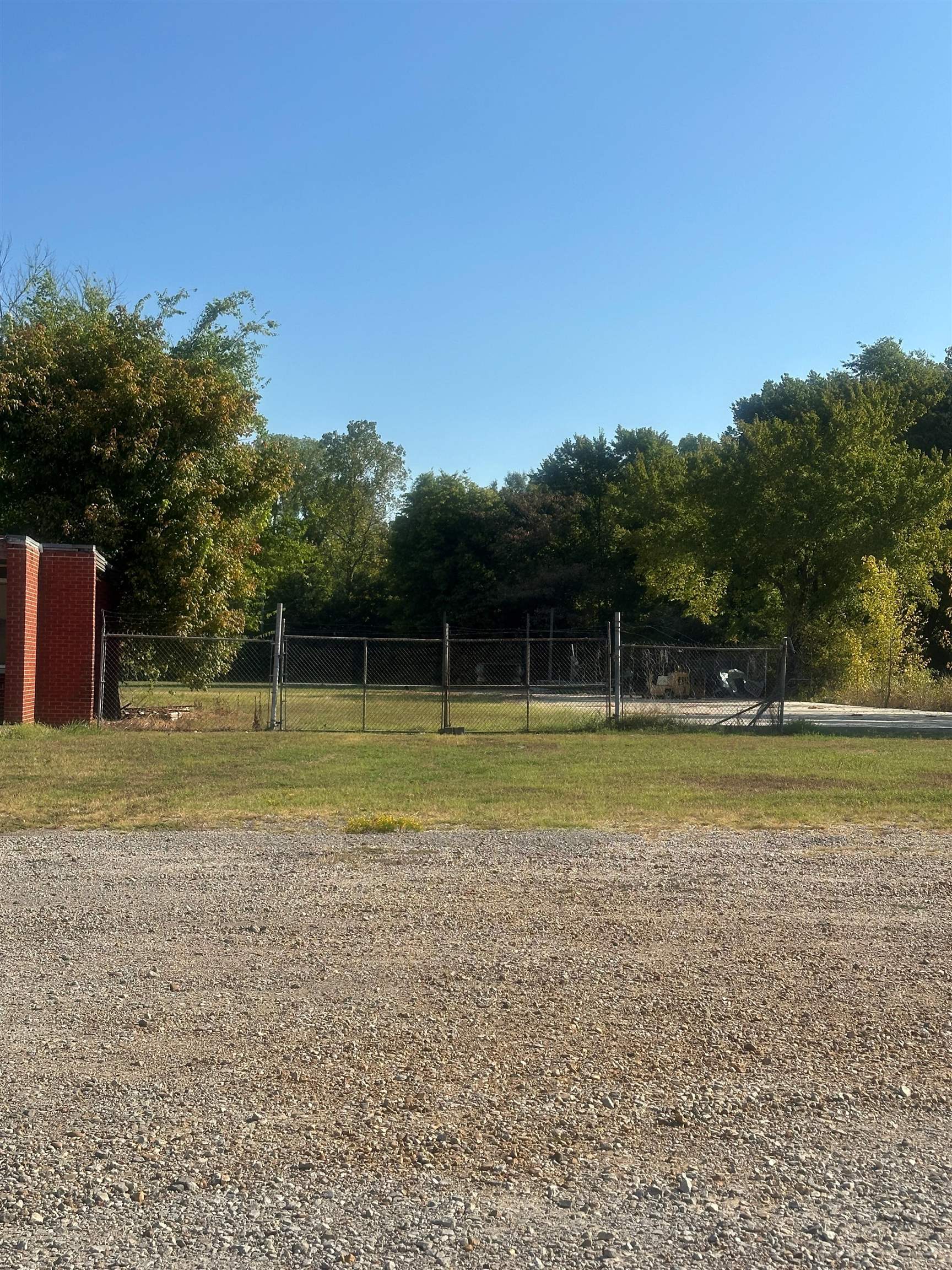 5130 Third St Property Photo 2