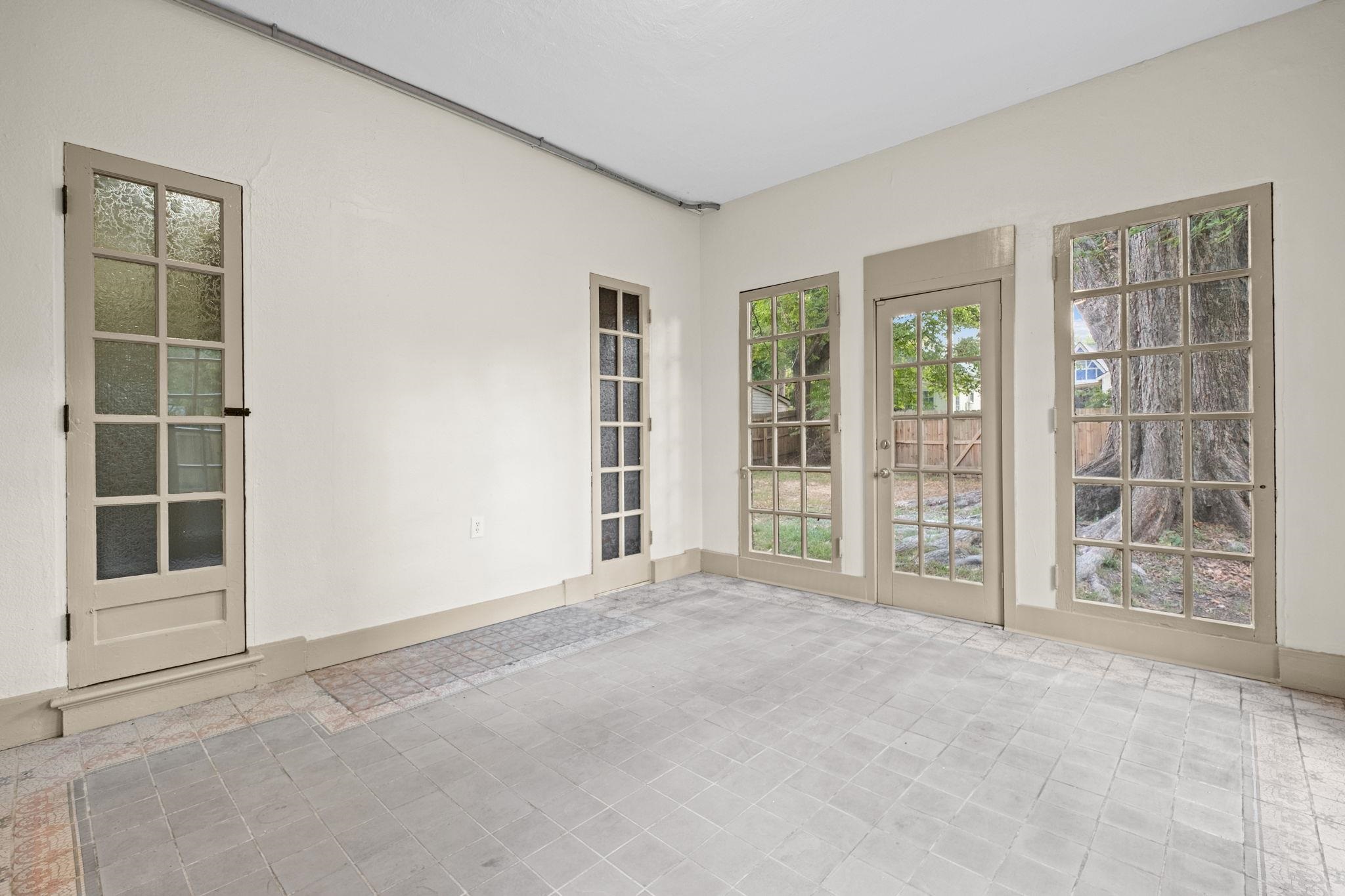 1207 Central Ave Property Photo 20