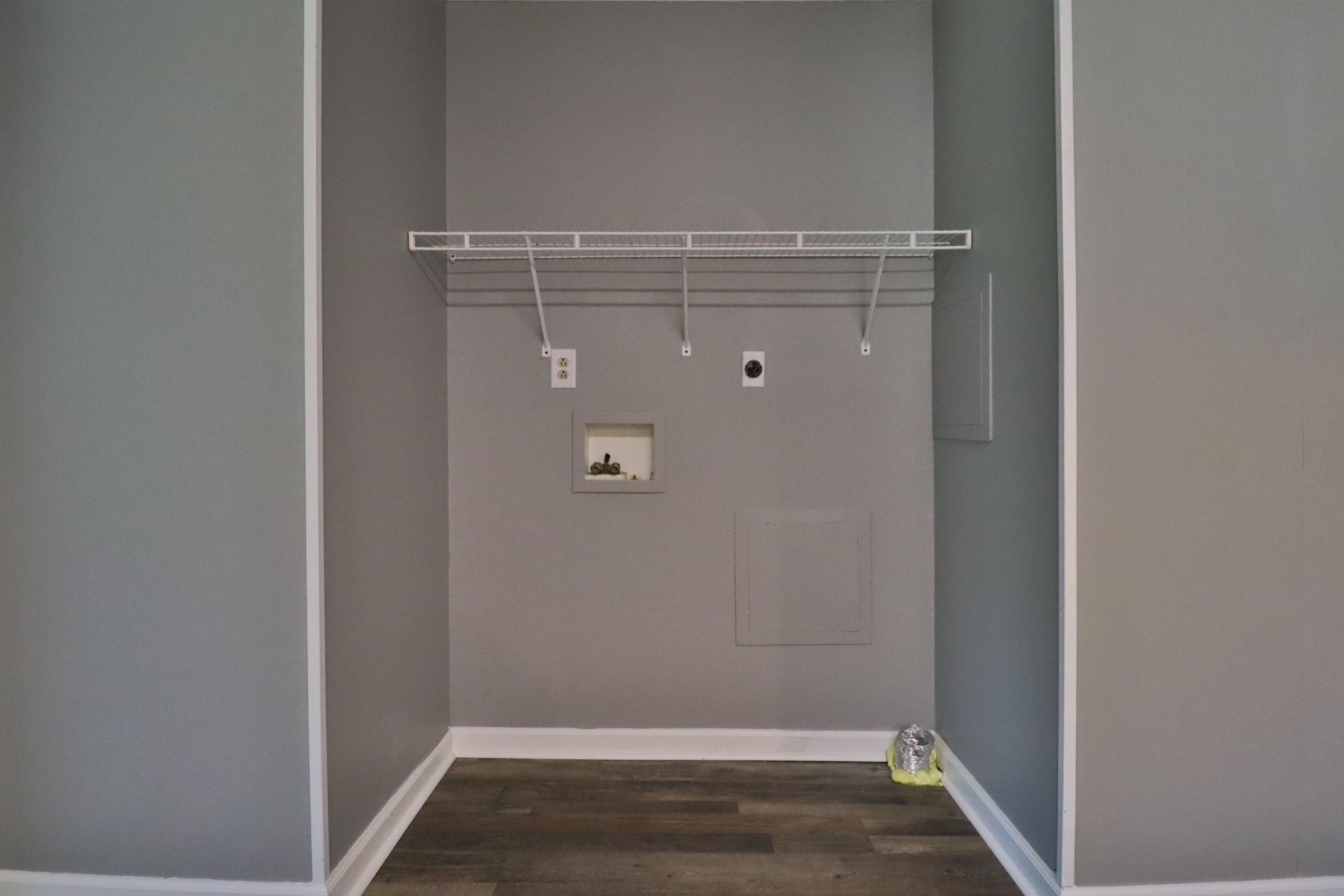 56 Riddick St Property Photo 6