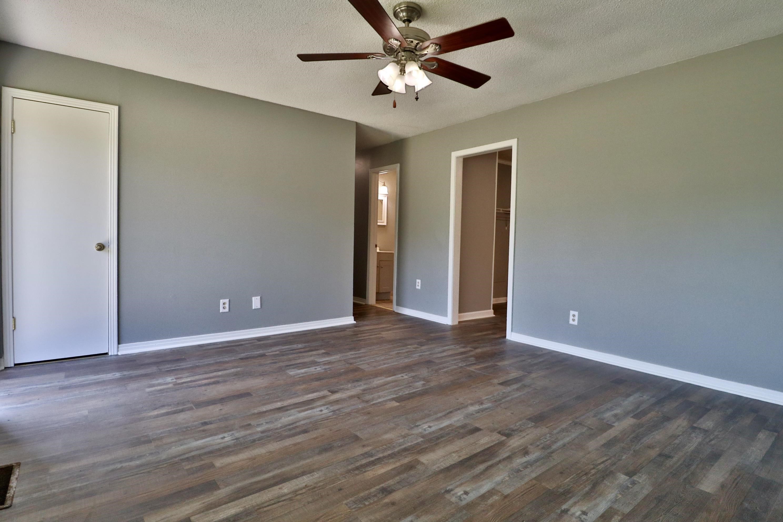 56 Riddick St Property Photo 8