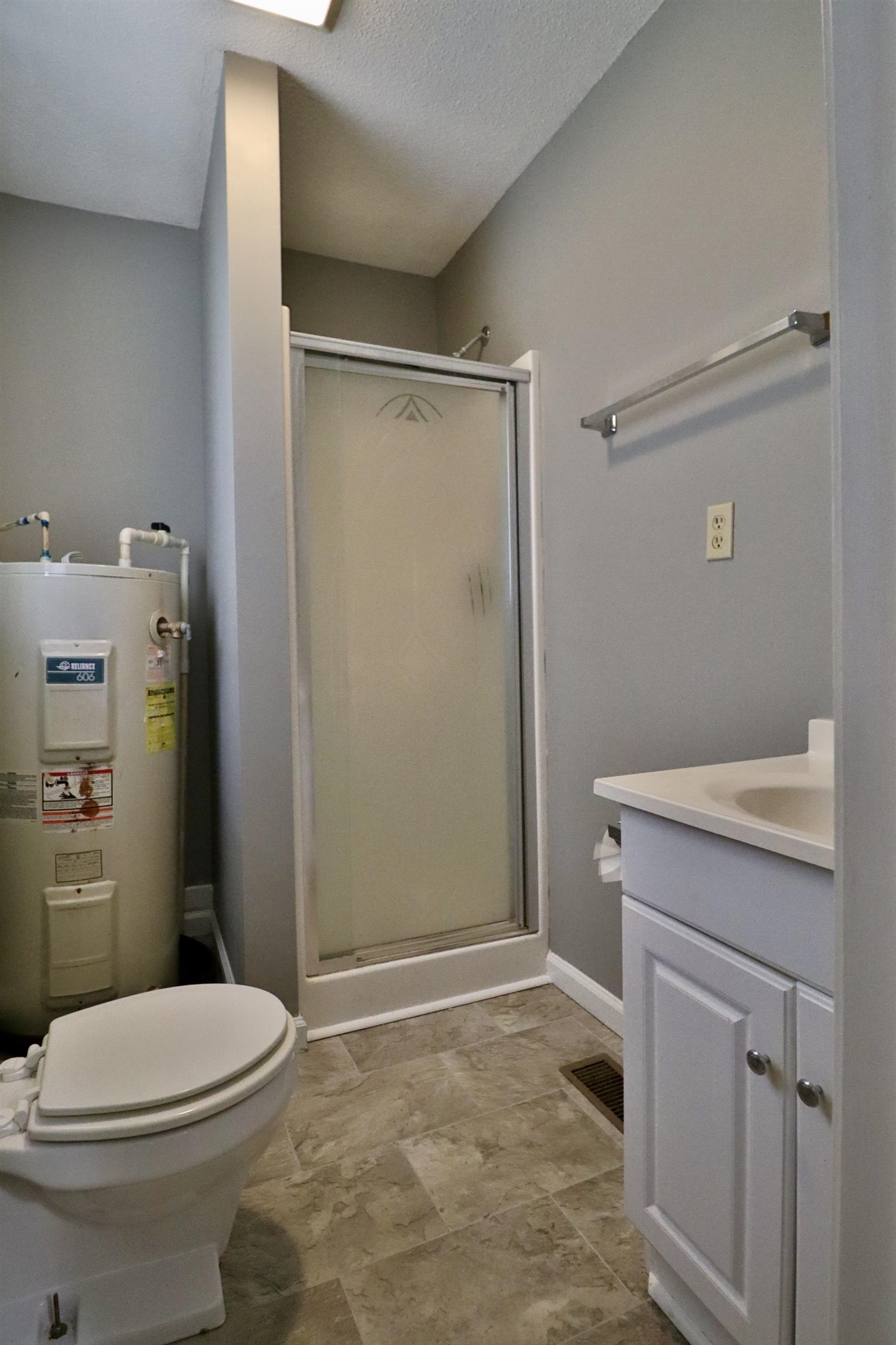 56 Riddick St Property Photo 12