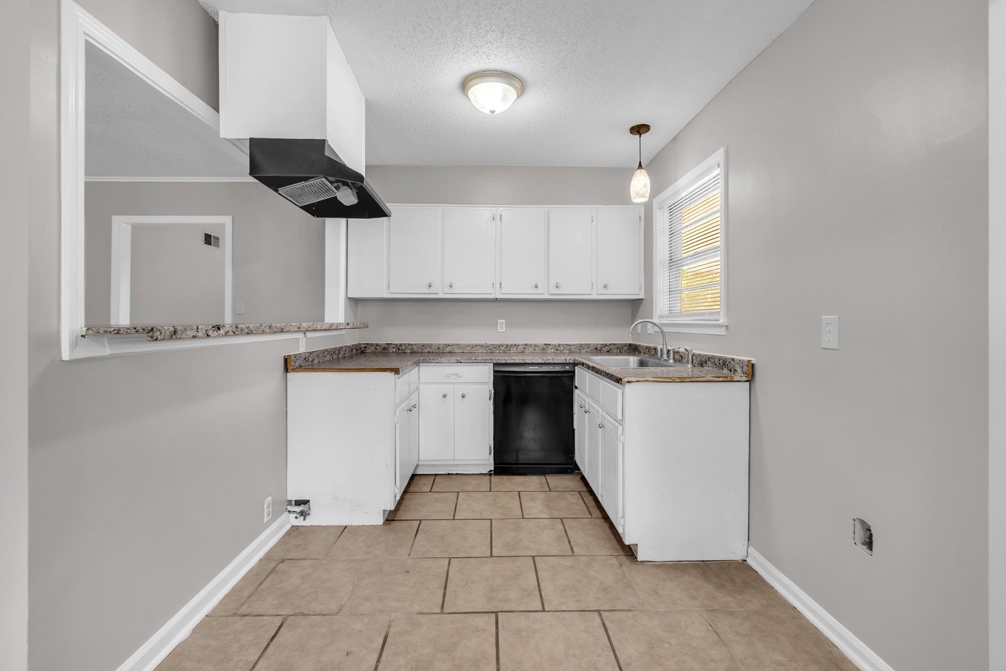 5122 Jessie Lee Ln Property Photo 9