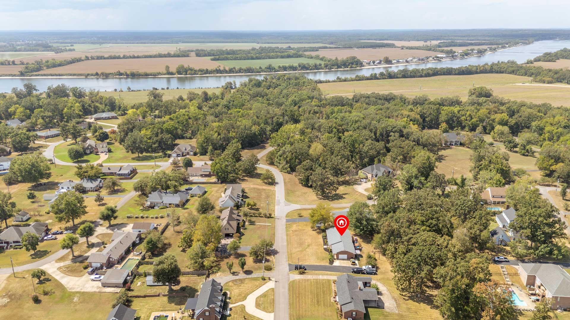 520 Bowen Dr Property Photo 3