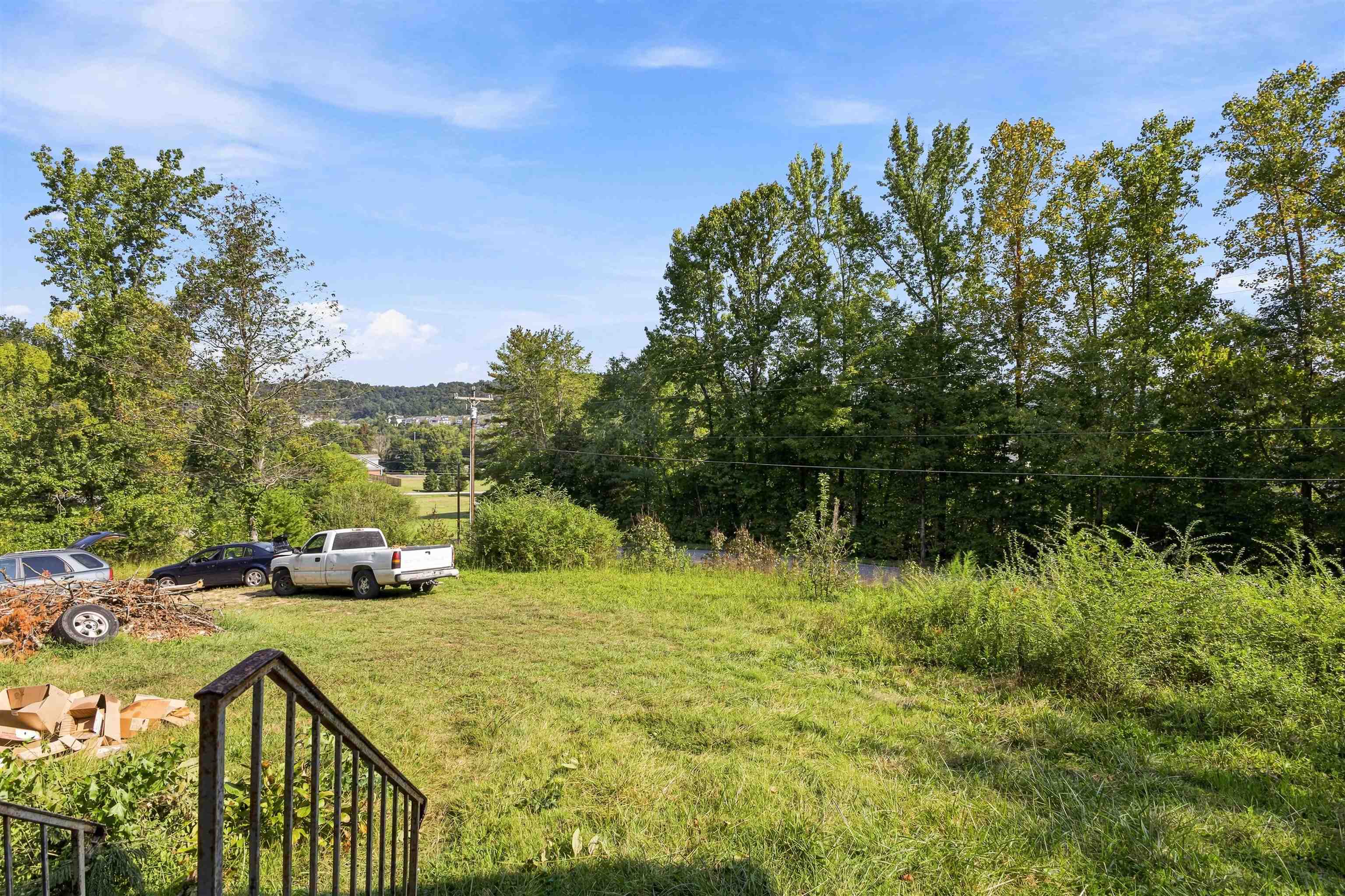 1108 Allenwood Dr Property Photo 5