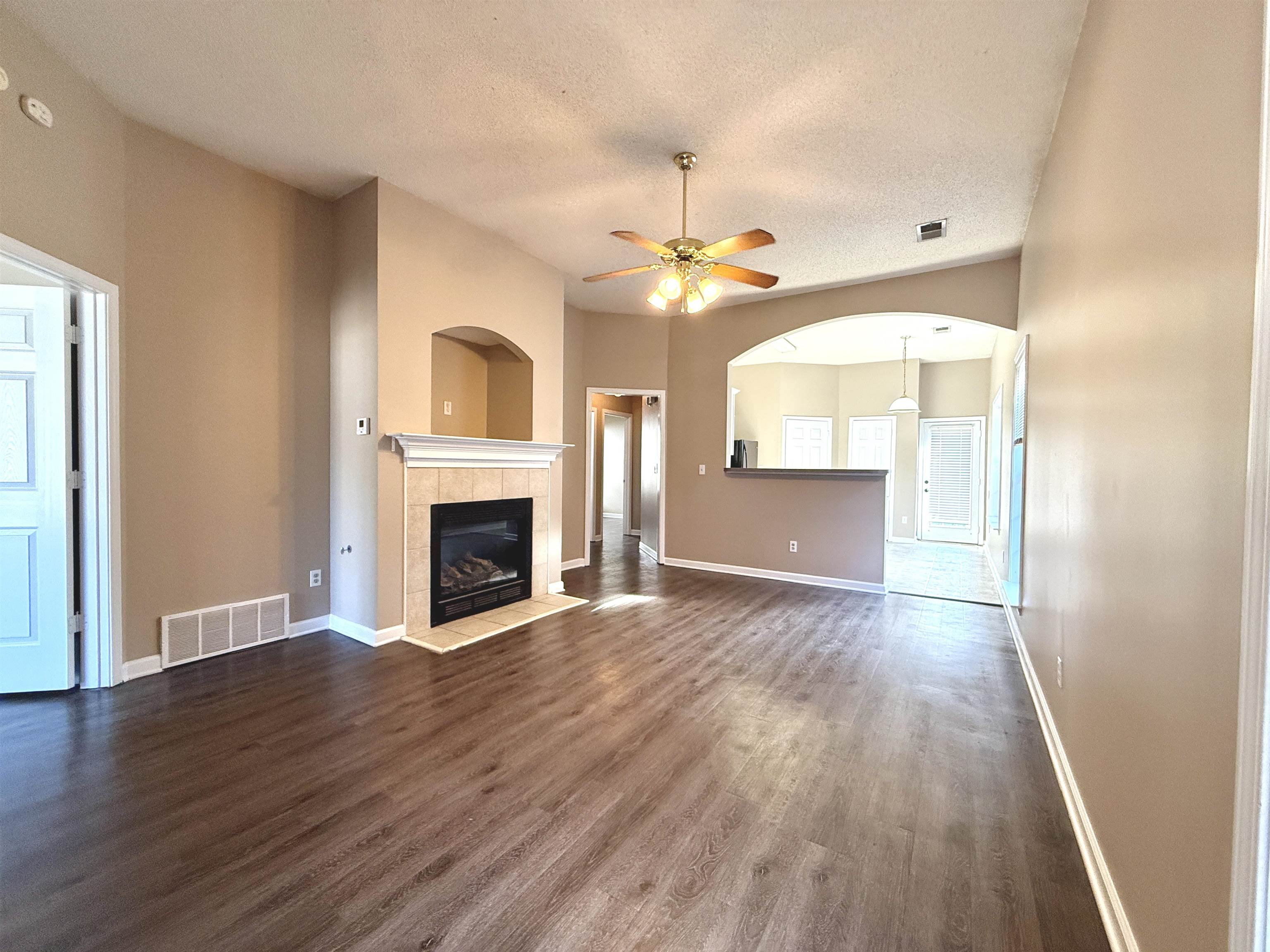6839 Mikayla Ln Property Photo 2
