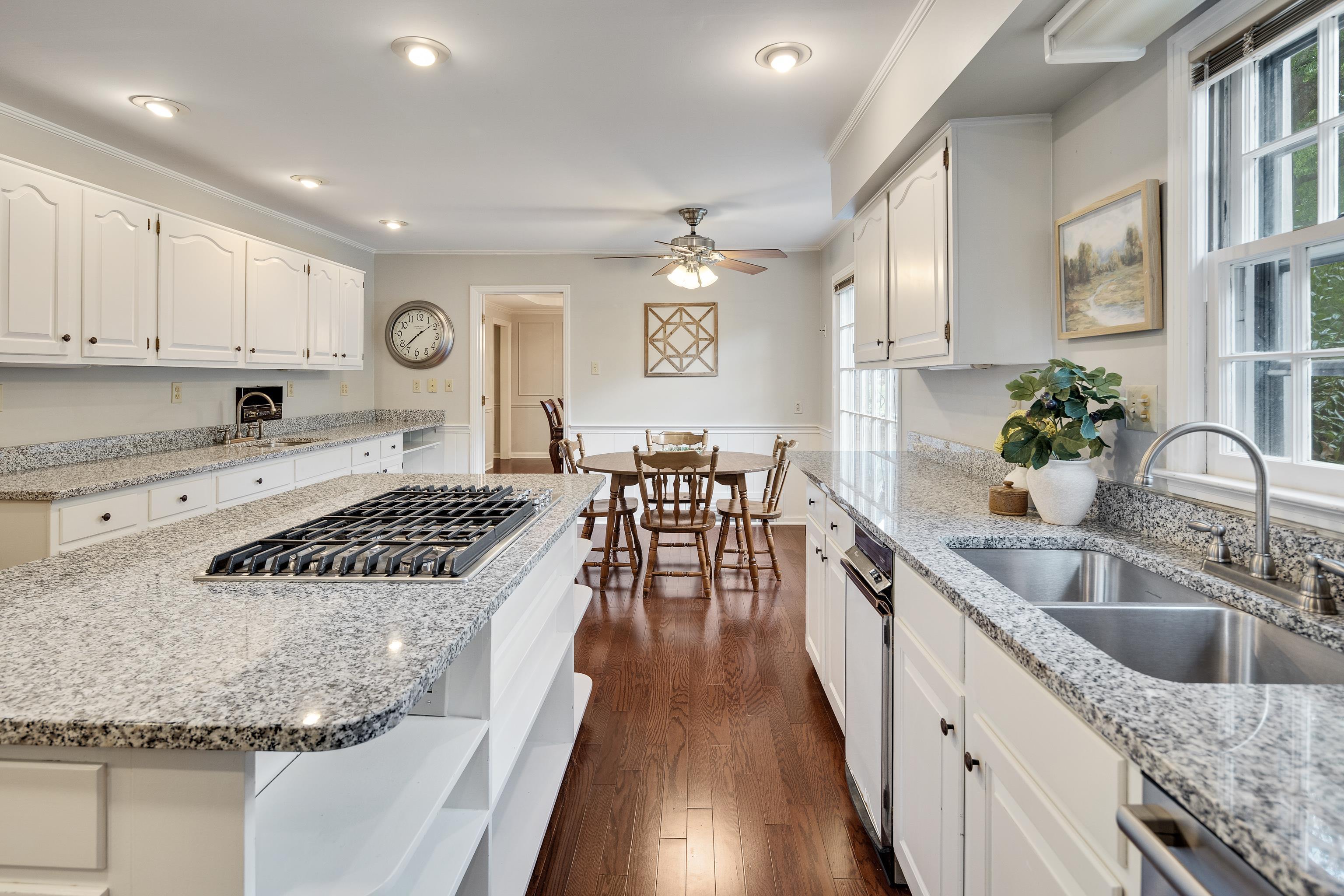 8441 Sandy Berry Cv Property Photo 14