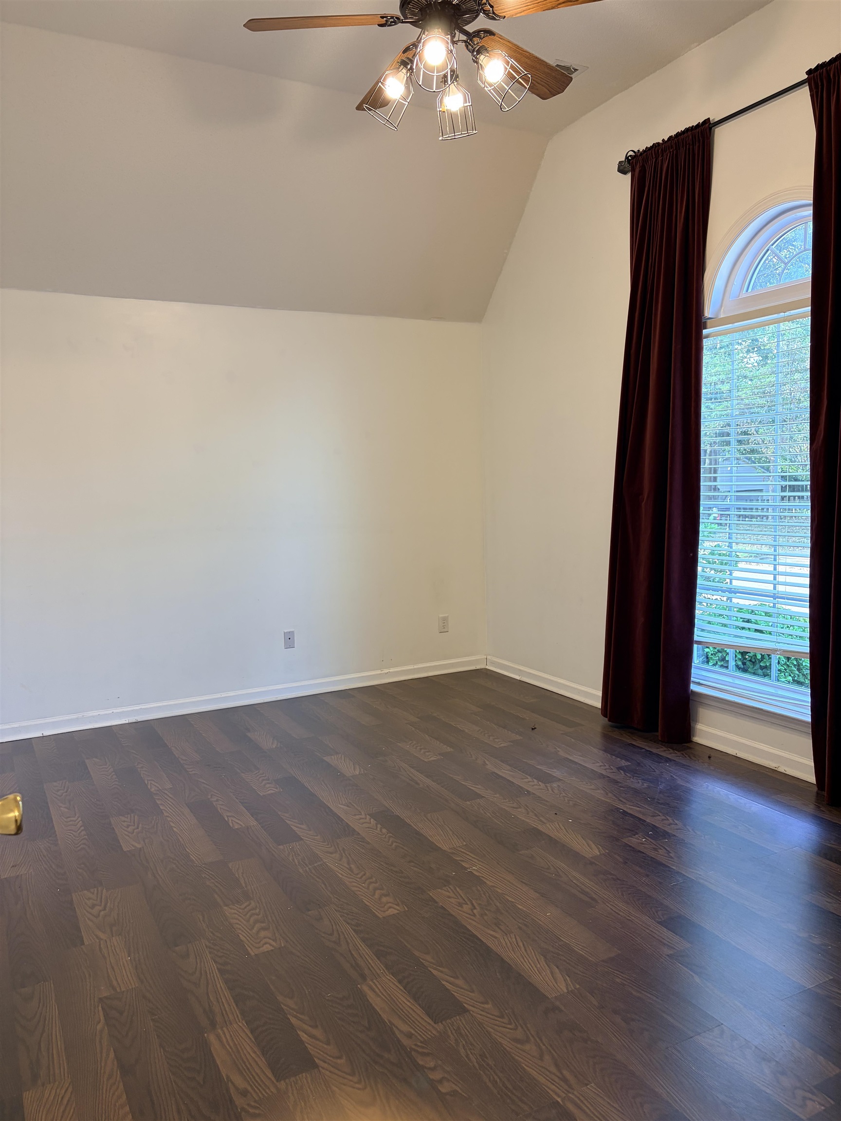 6805 Mikayla Ln Property Photo 6