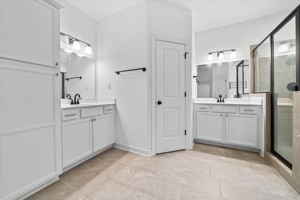 7916 Country Lake Dr Property Photo 24