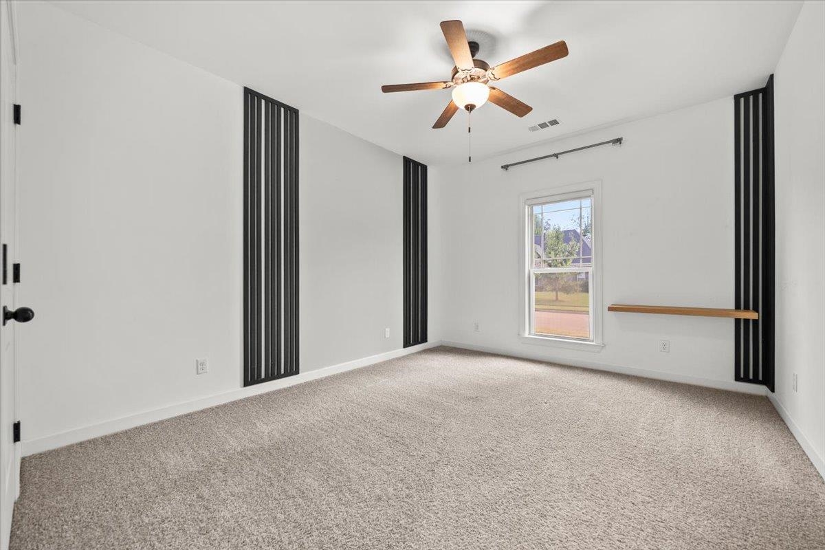 7916 Country Lake Dr Property Photo 25