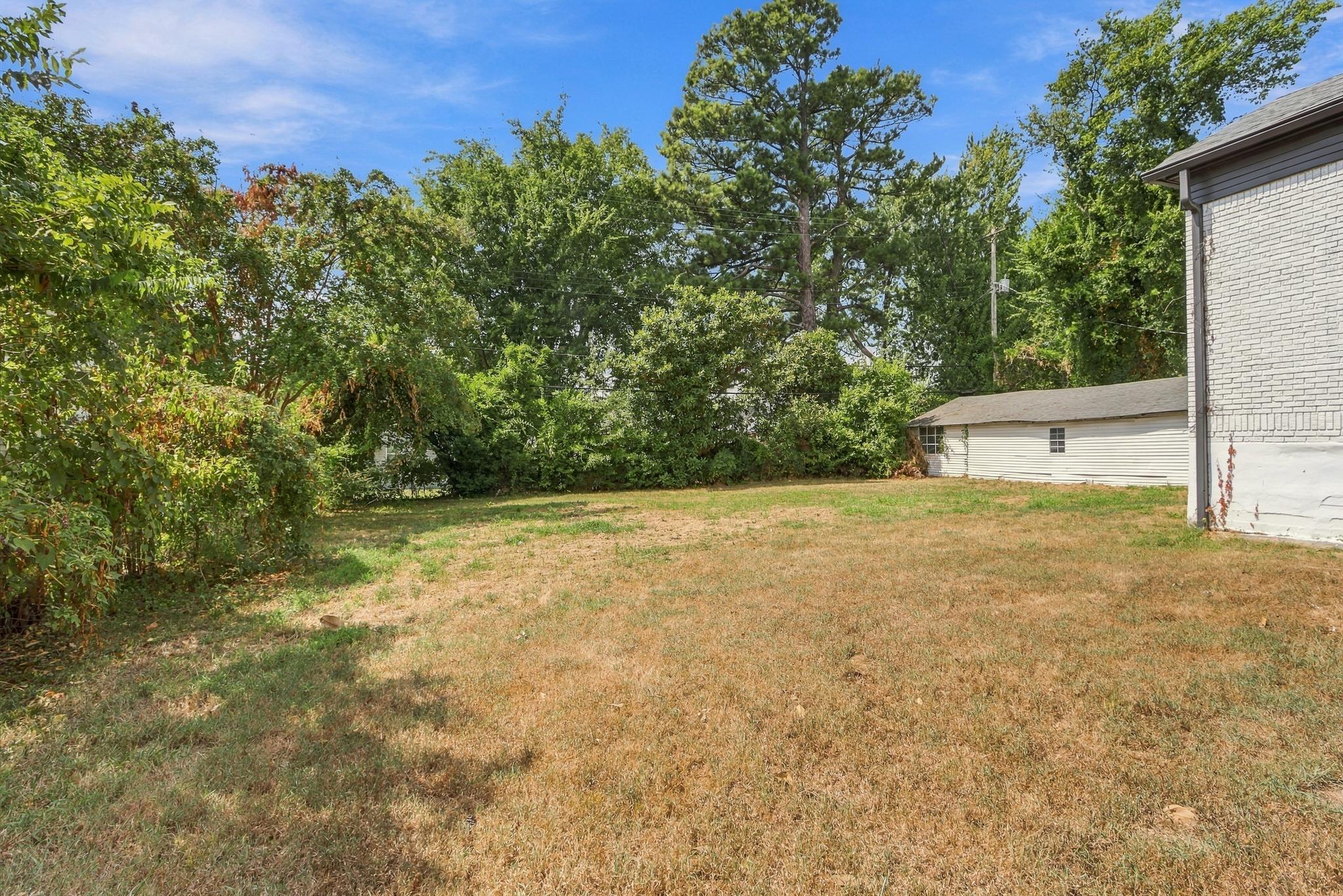 867 Maple Dr Property Photo 16