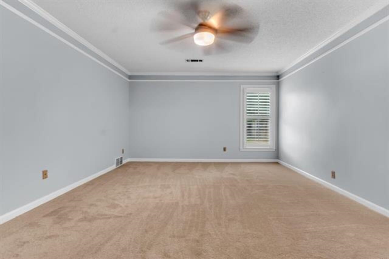 3652 Wincross Dr Property Photo 19