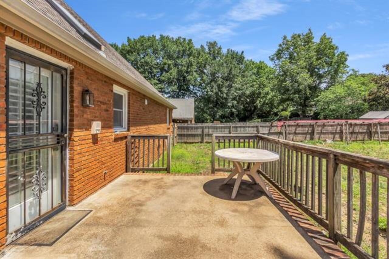 3652 Wincross Dr Property Photo 23