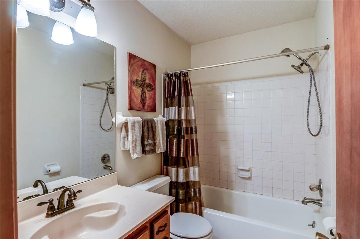 7196 Butternut Dr Property Photo 22