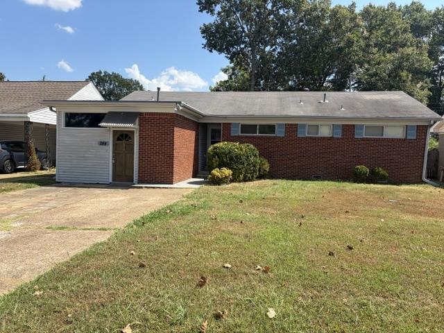284 N Yates Rd Property Photo 1