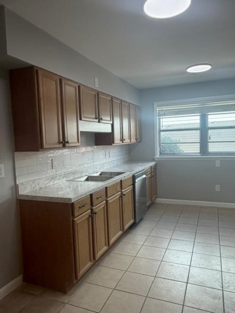 284 N Yates Rd Property Photo 9