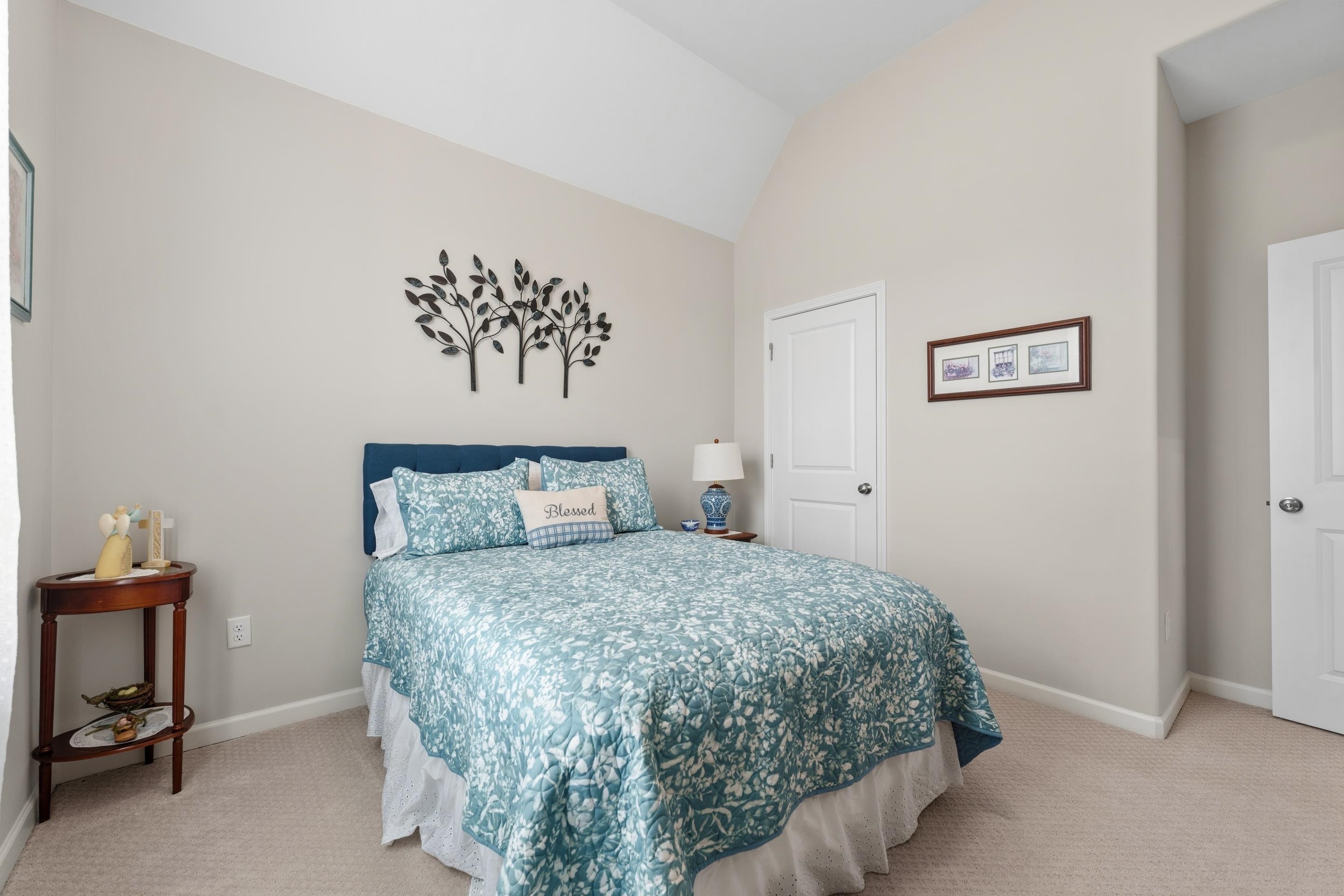 65 Briar Hollow Ln Property Photo 19