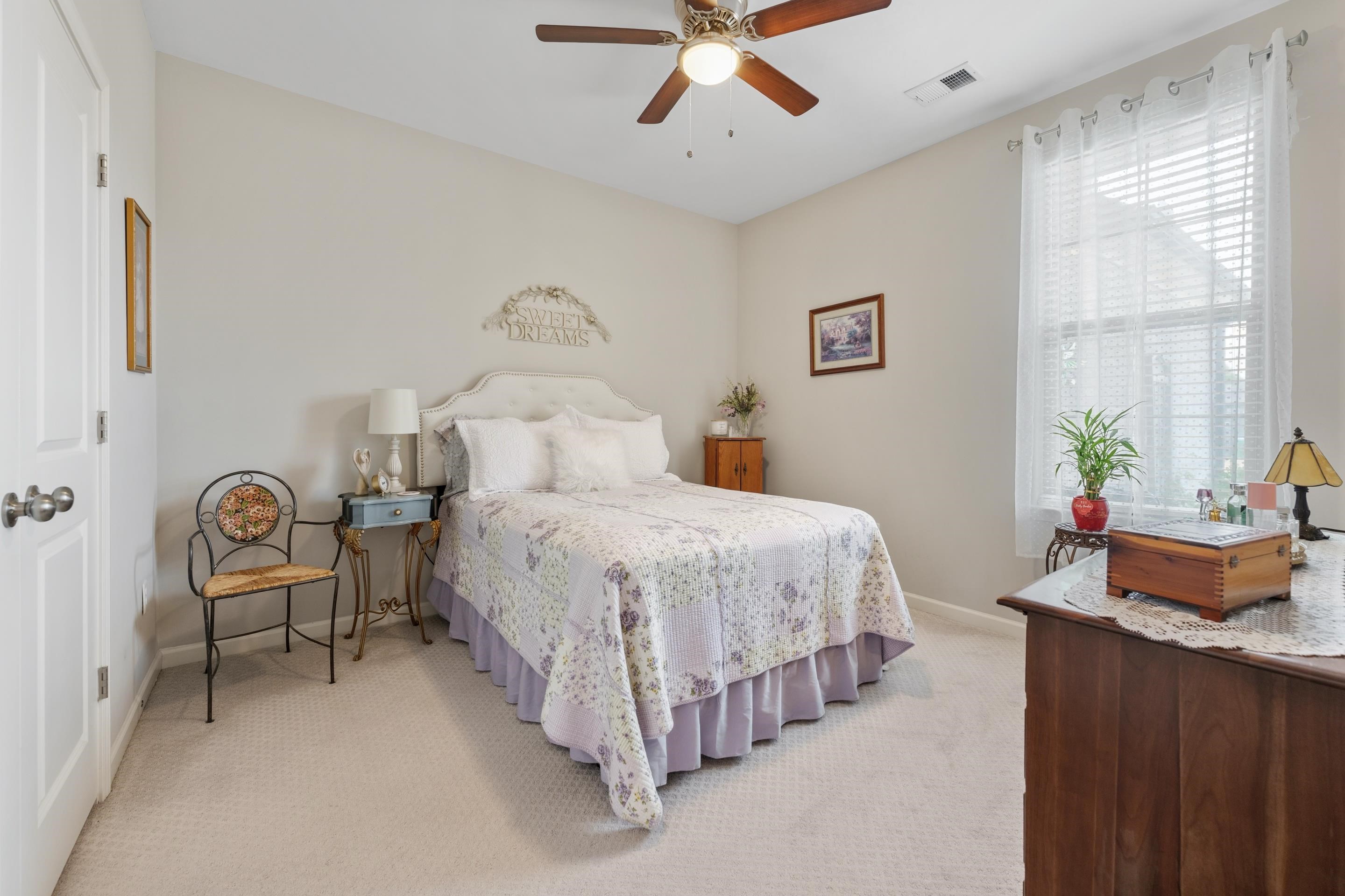 65 Briar Hollow Ln Property Photo 21