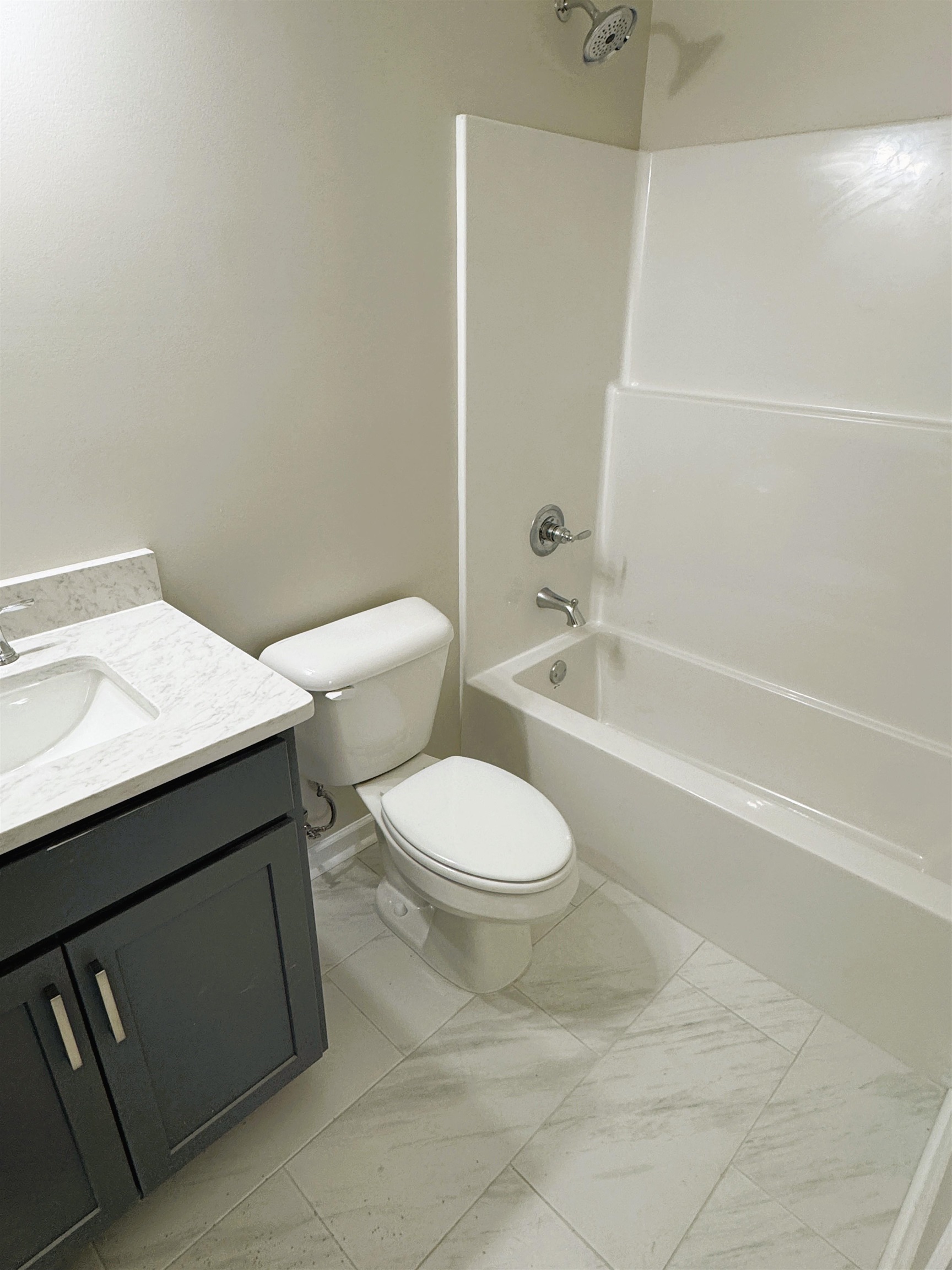 547 Berclair Rd 101 Property Photo 5