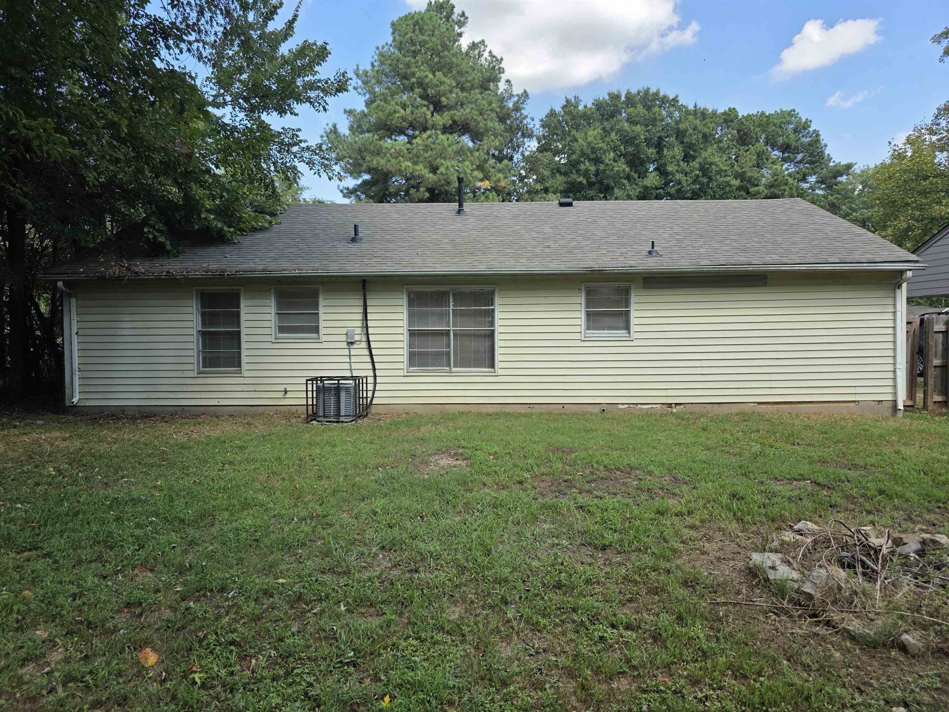 3347 Elk Point Dr Property Photo 2