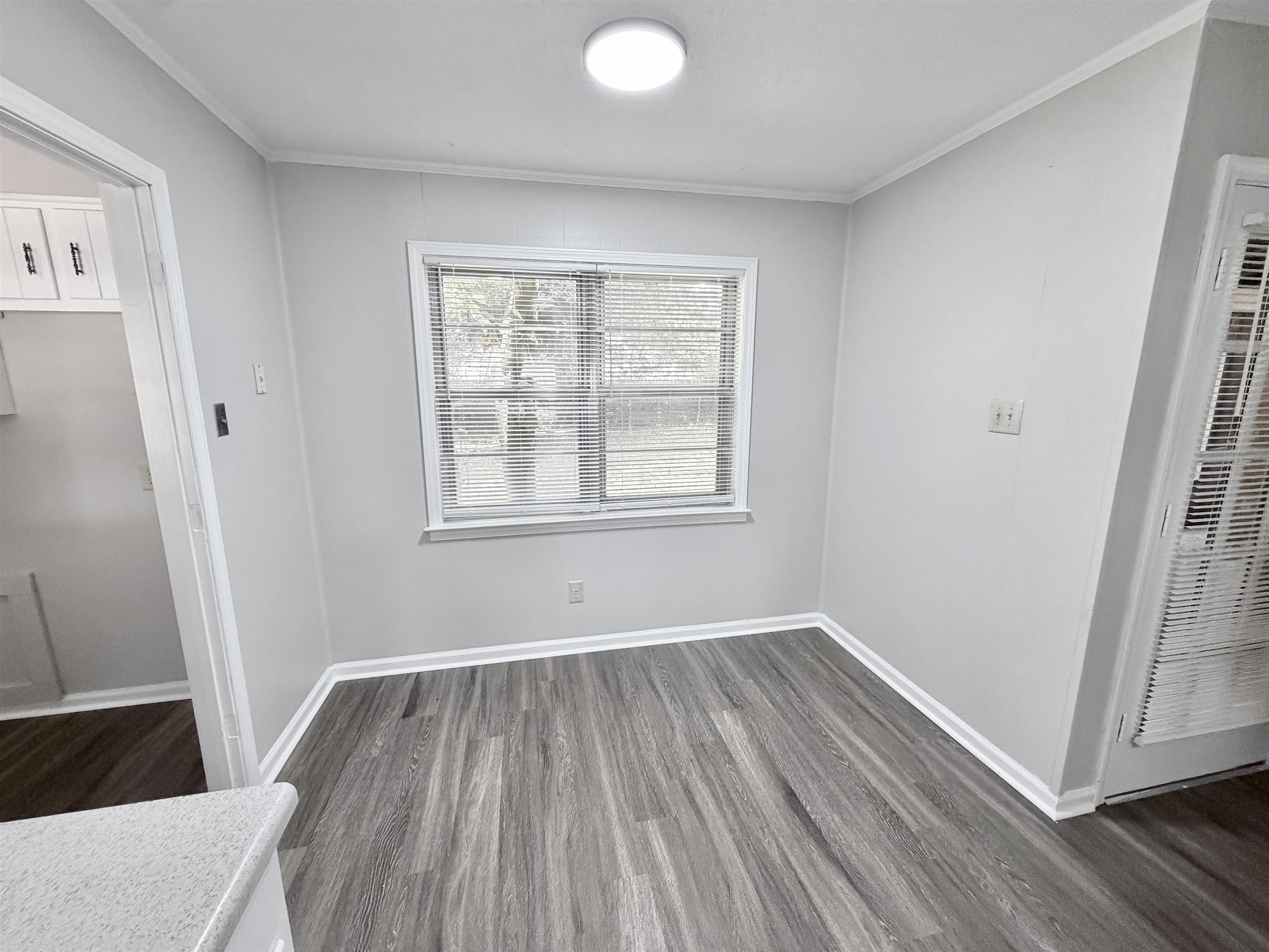 3361 Foxwood Dr Property Photo 9