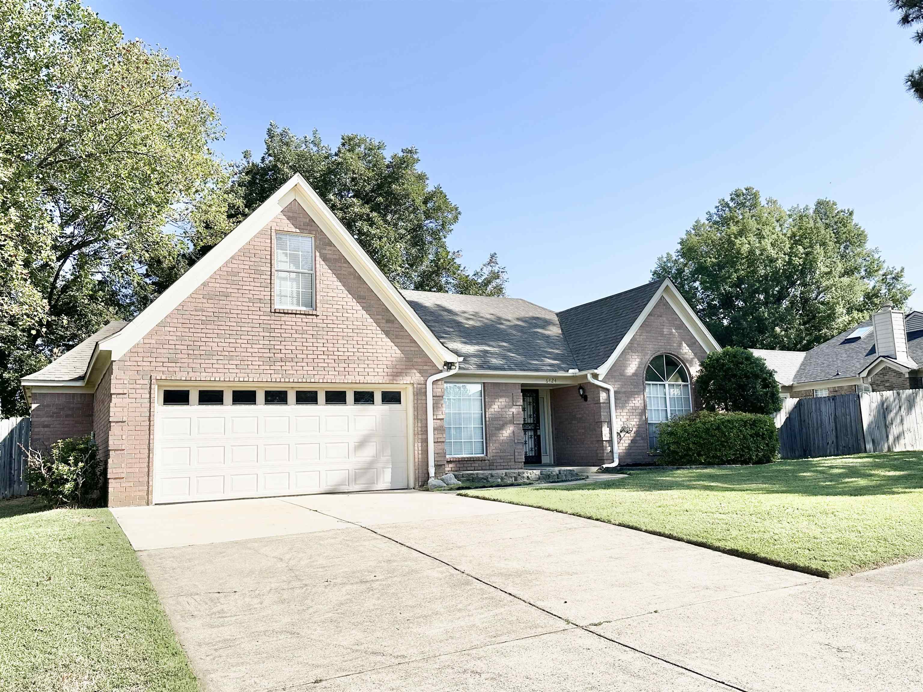 6424 Belmont Dr Property Photo 2