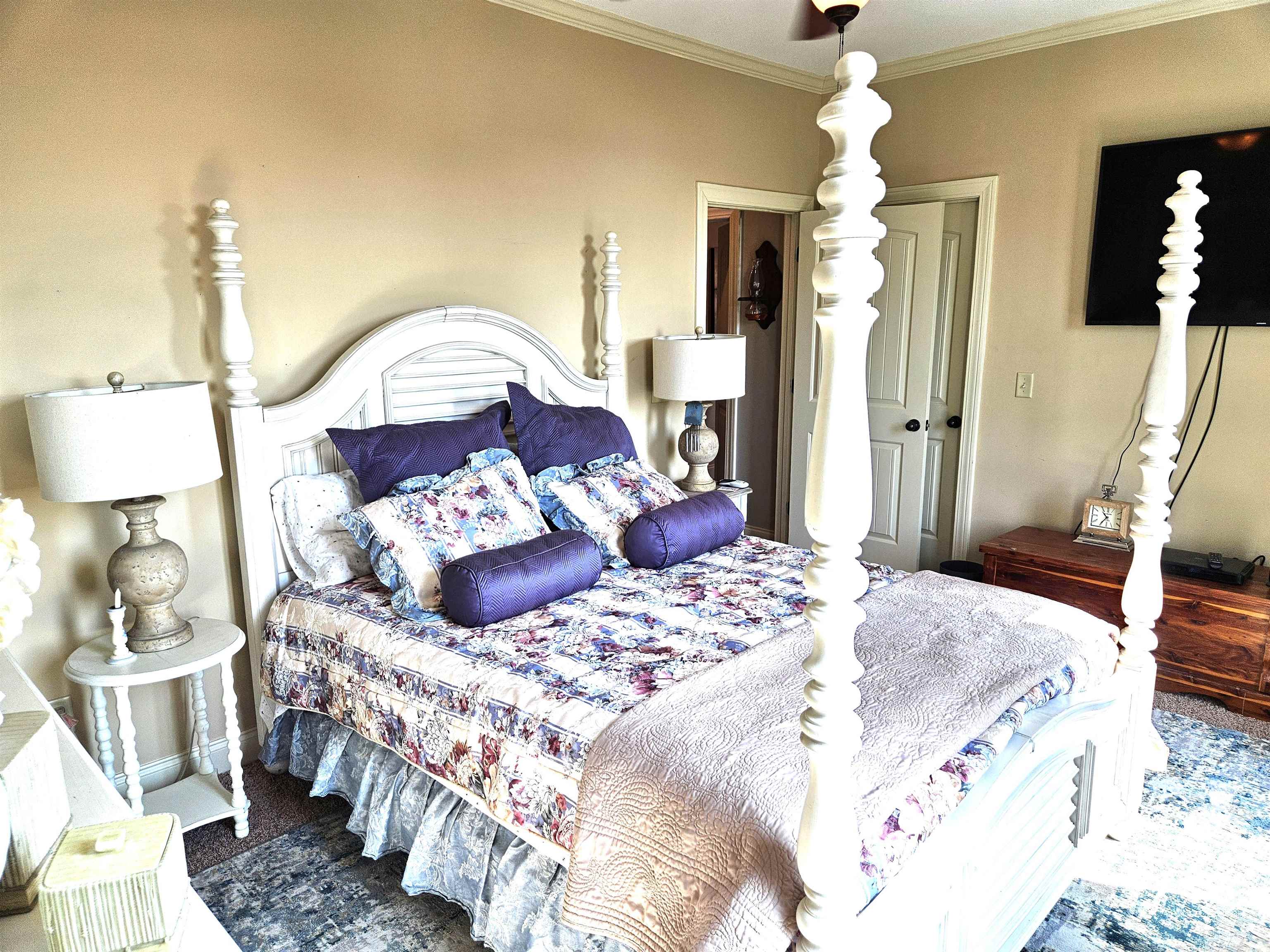 90 Light Pt Property Photo 24