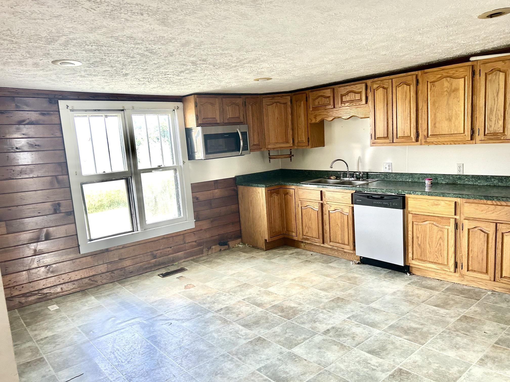 556 Hartsfield Rd Property Photo 14