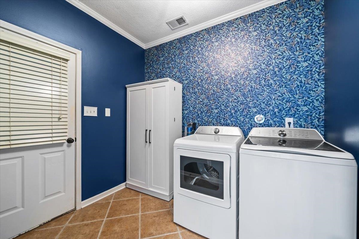 12147 Brooks River Dr Property Photo 24