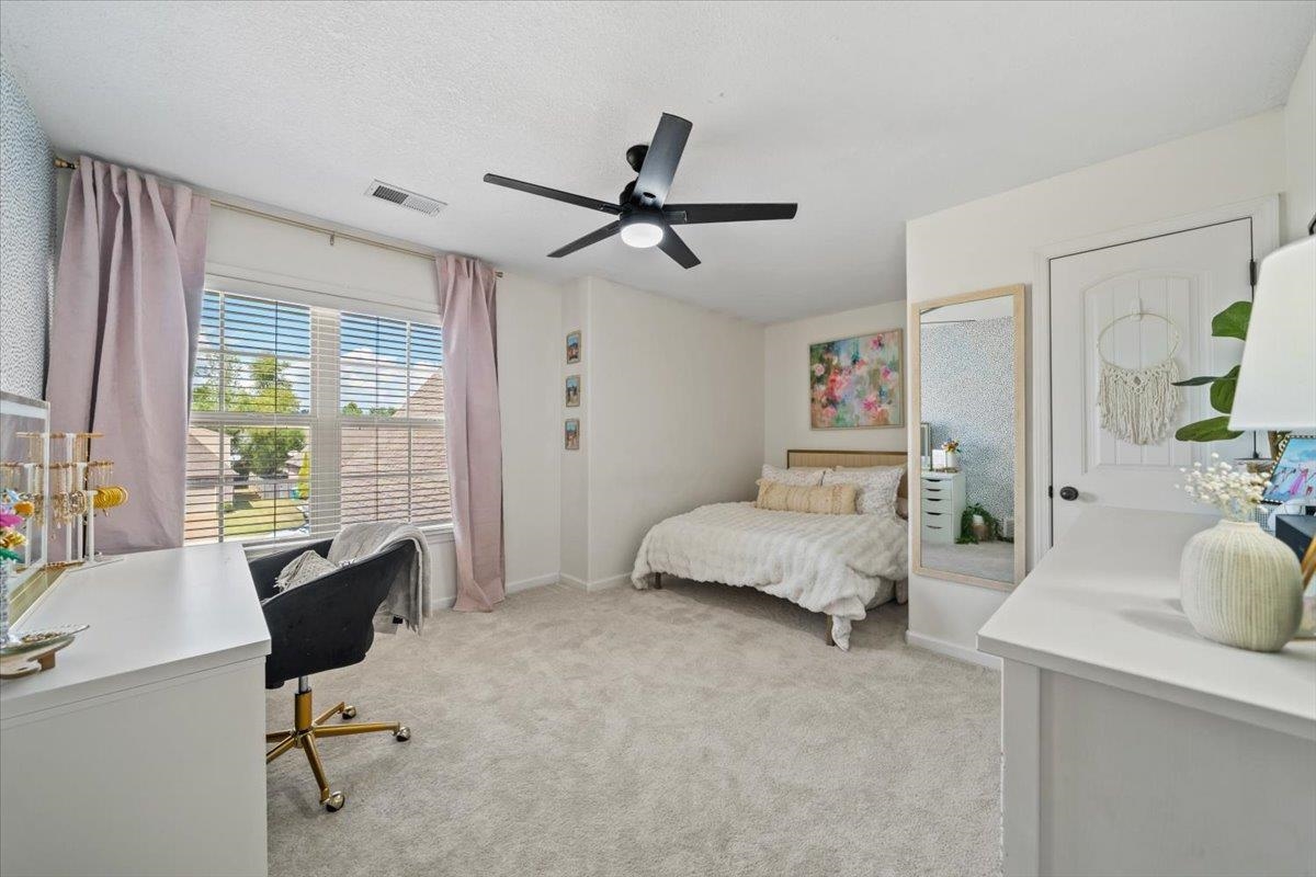 12147 Brooks River Dr Property Photo 31