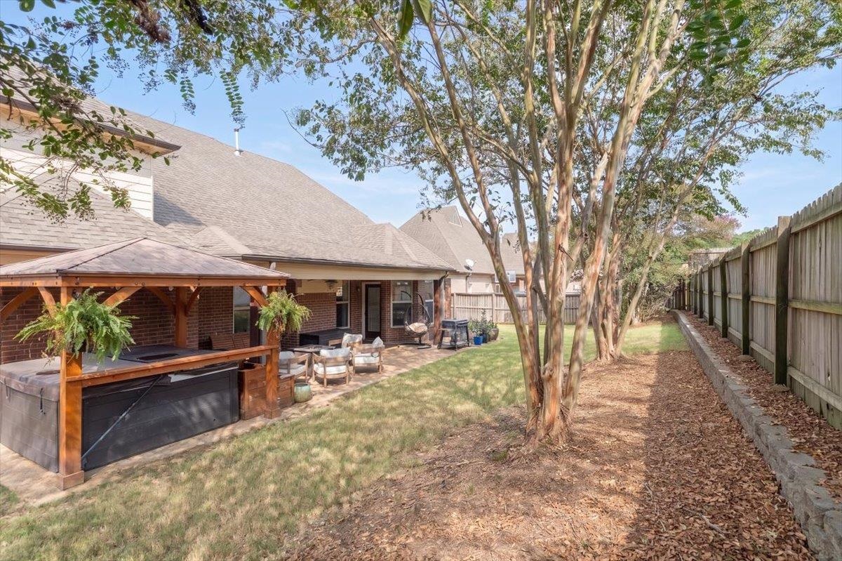 12147 Brooks River Dr Property Photo 37