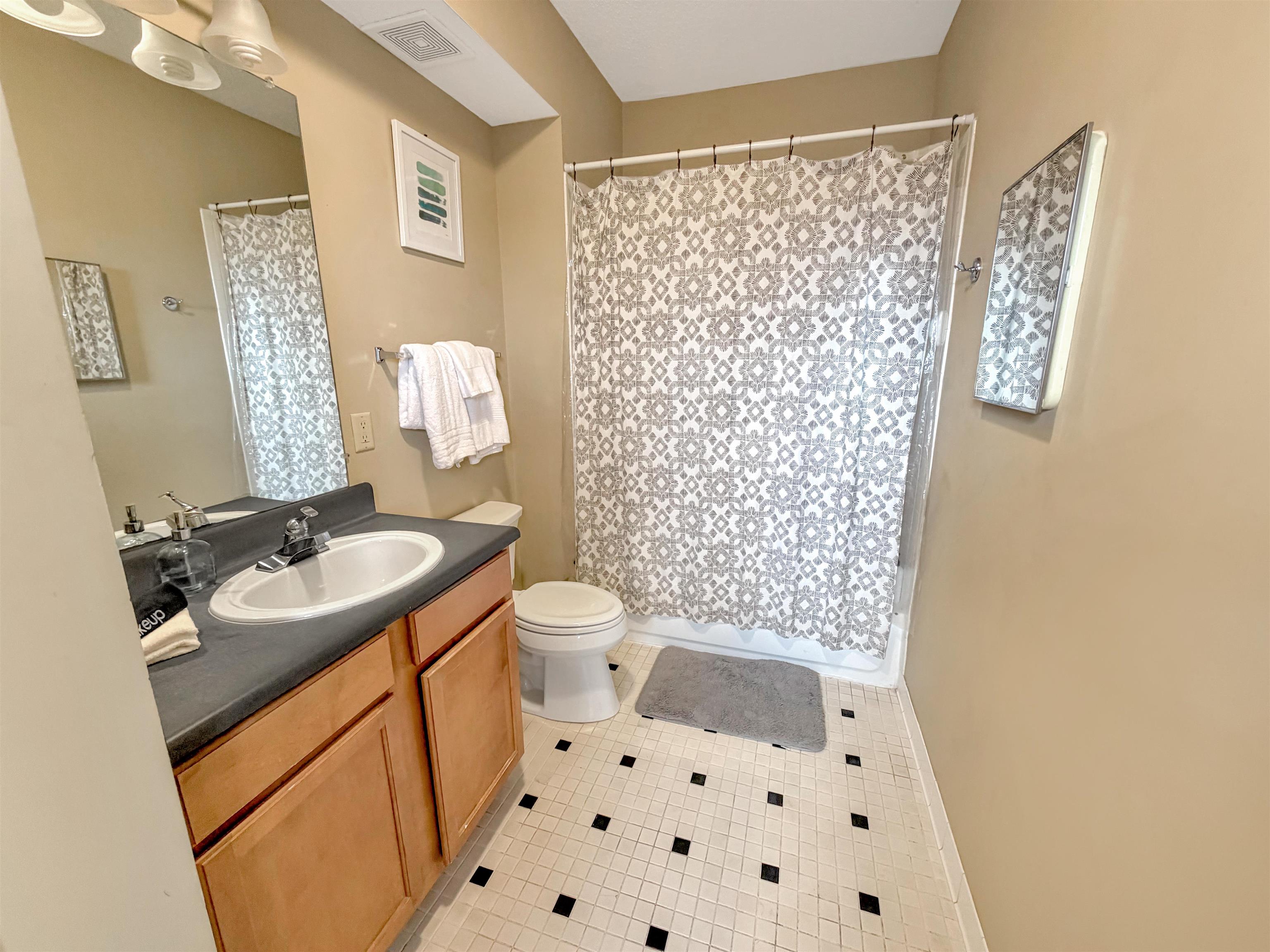 77 Vance Ave 301 Property Photo 18