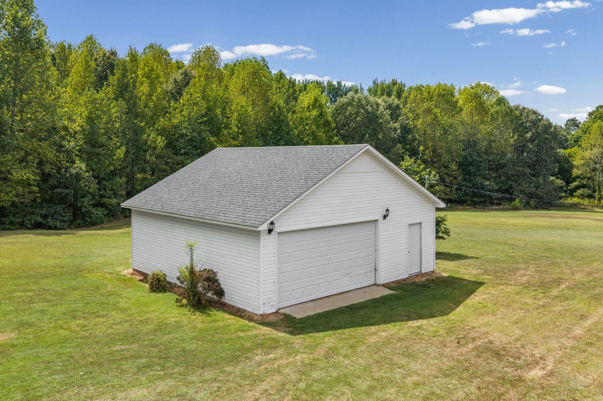445 Marys Chapel Rd Property Photo 3