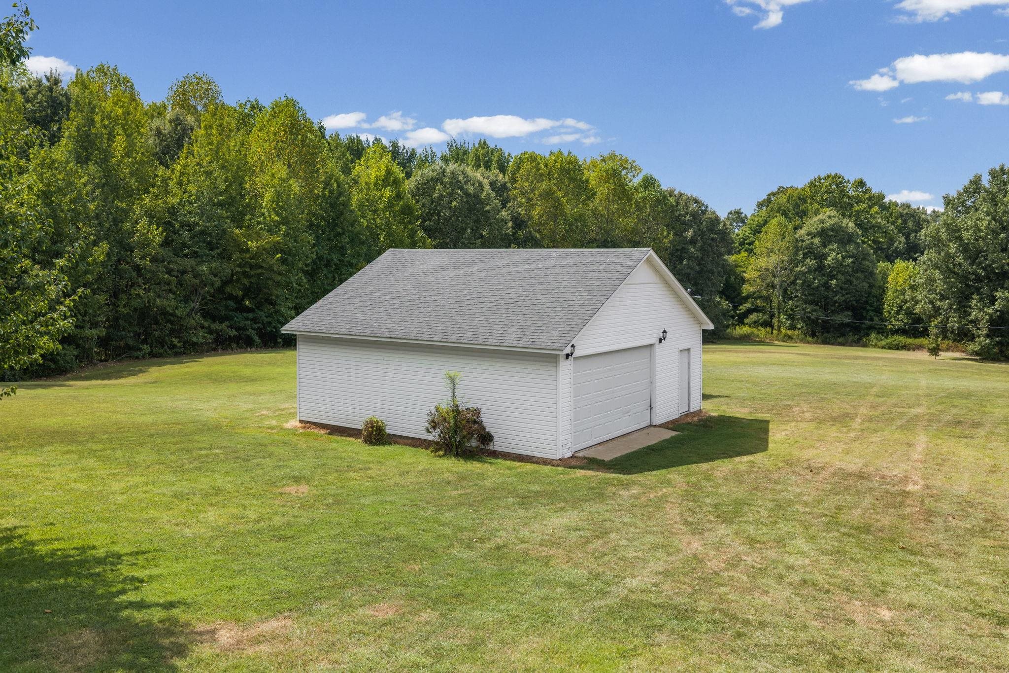 445 Marys Chapel Rd Property Photo 4