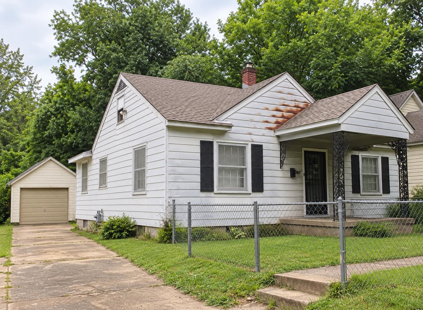 3172 Manhattan Ave Property Photo 1