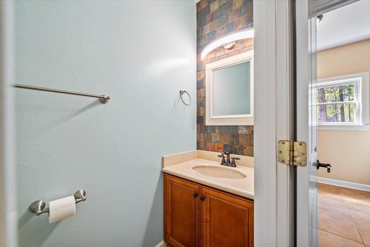 9535 Jack Bond Rd Property Photo 27