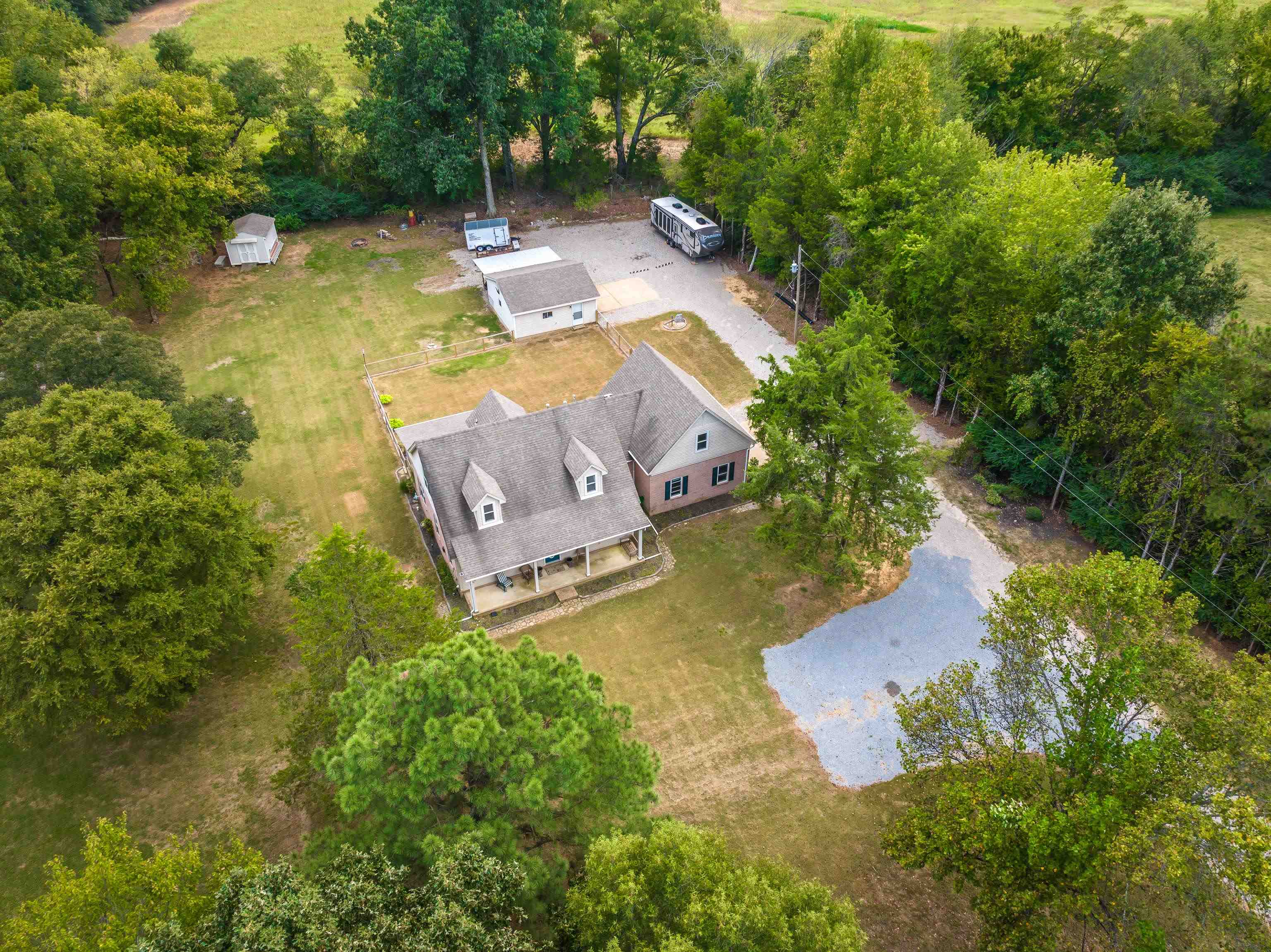 1025 Clara Dr Property Photo 3