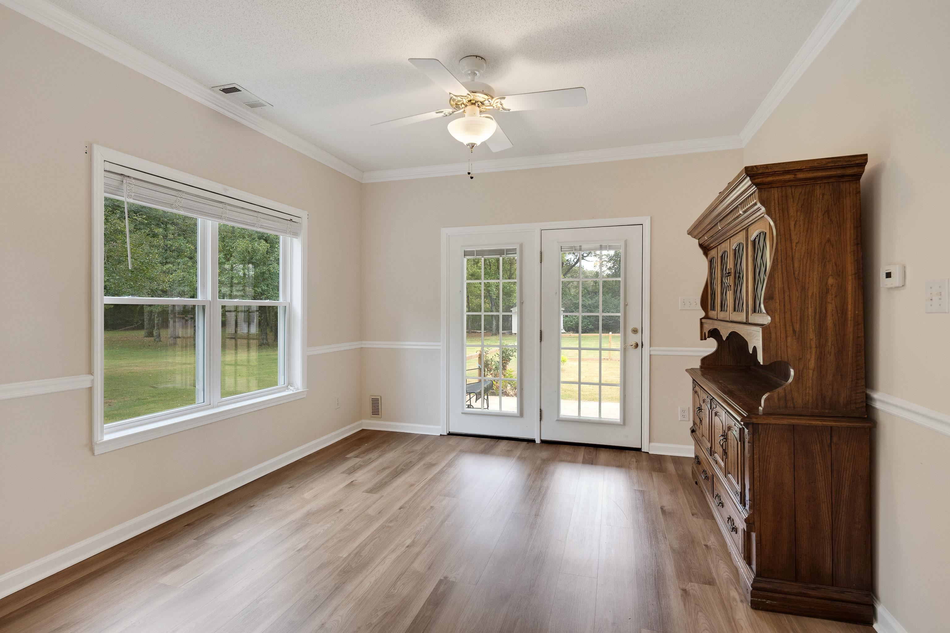 1025 Clara Dr Property Photo 12