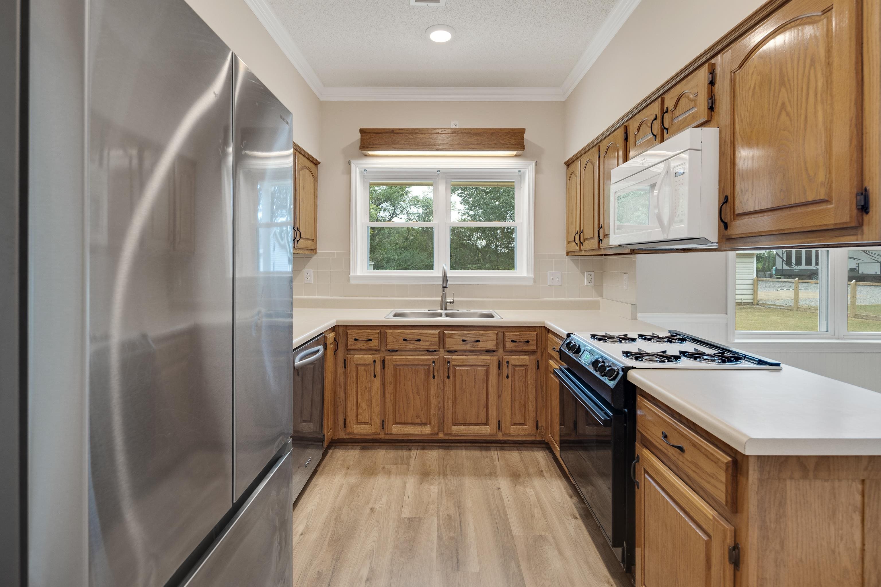 1025 Clara Dr Property Photo 14