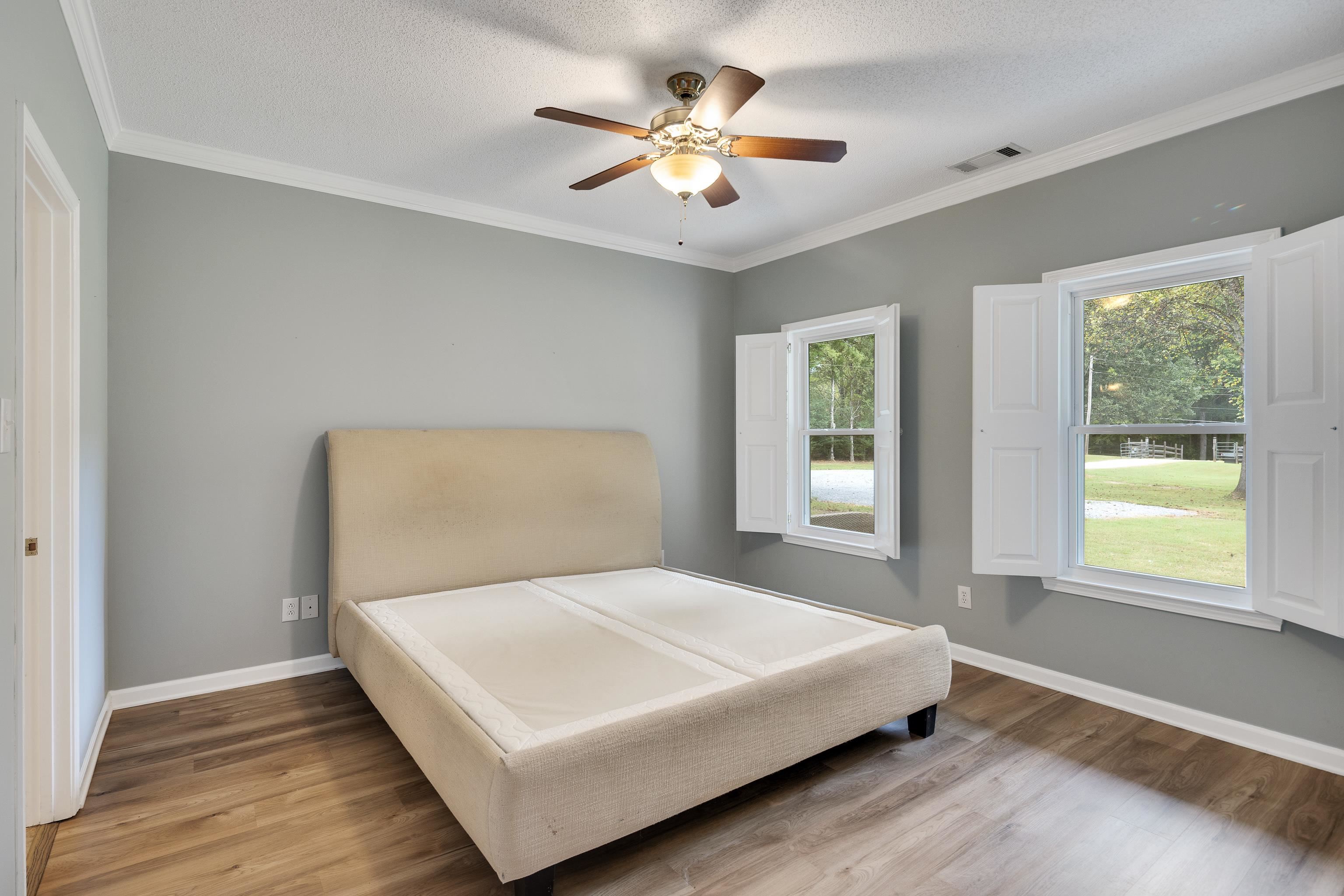 1025 Clara Dr Property Photo 20