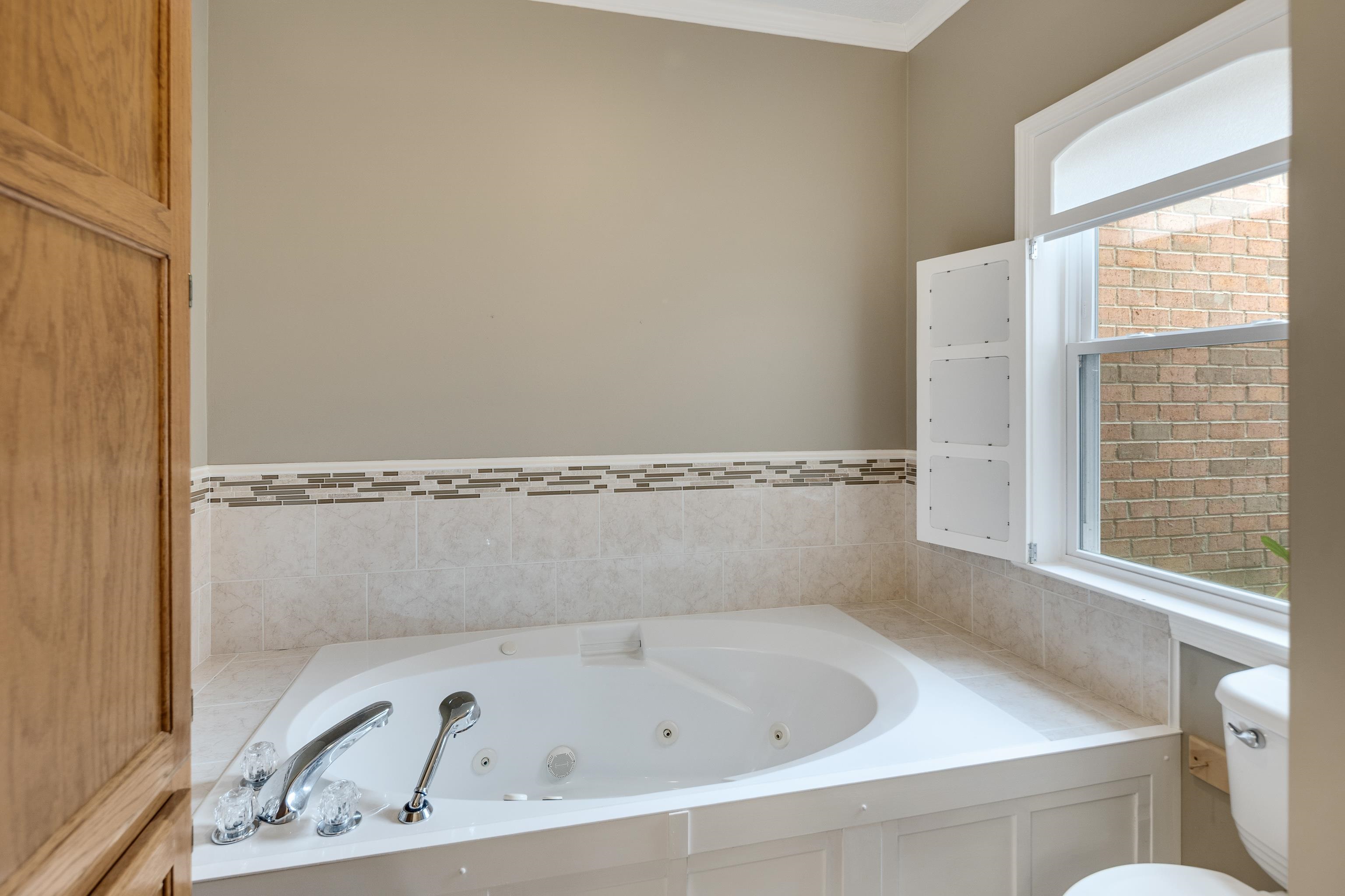 1025 Clara Dr Property Photo 23