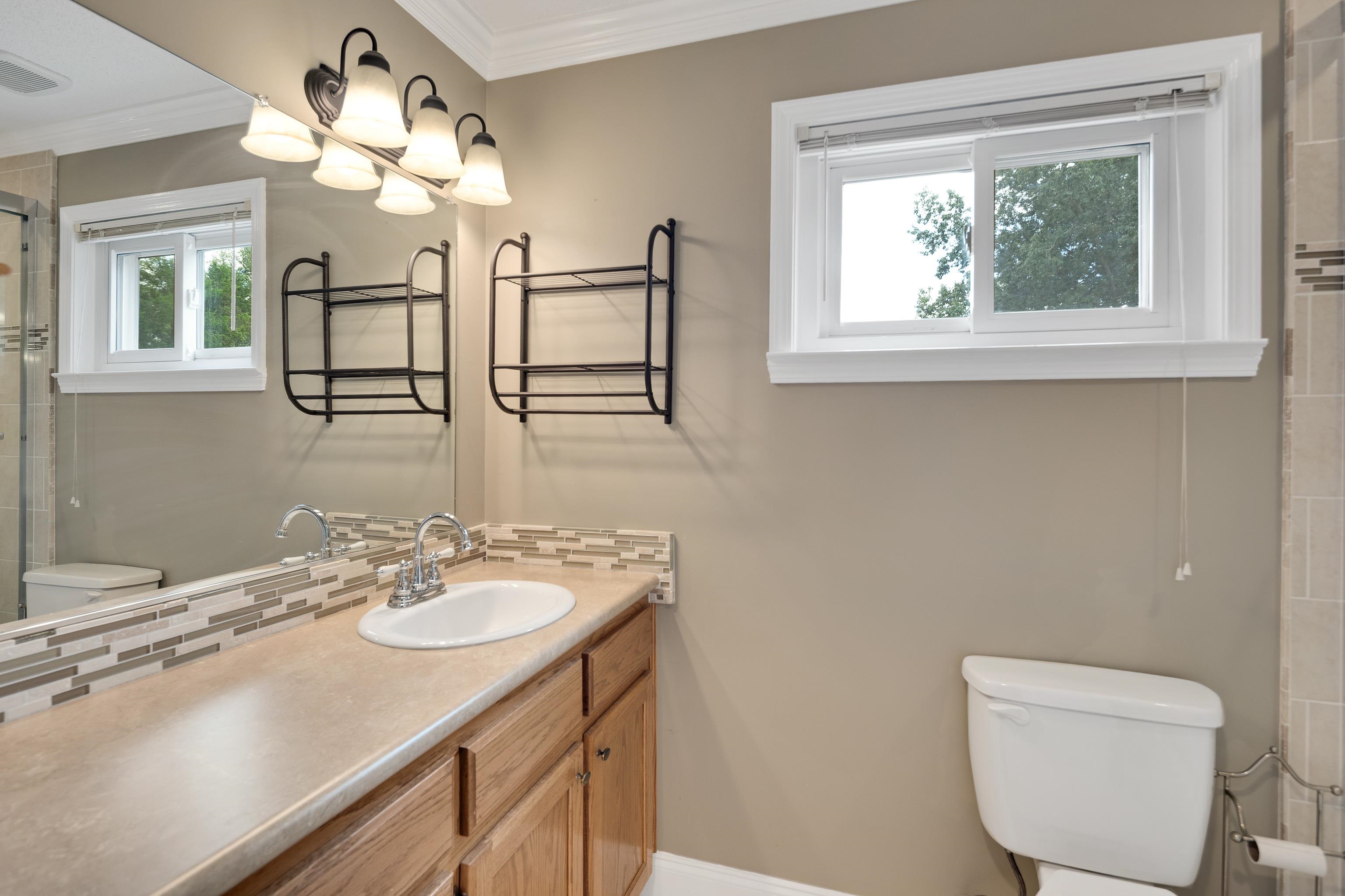 1025 Clara Dr Property Photo 26