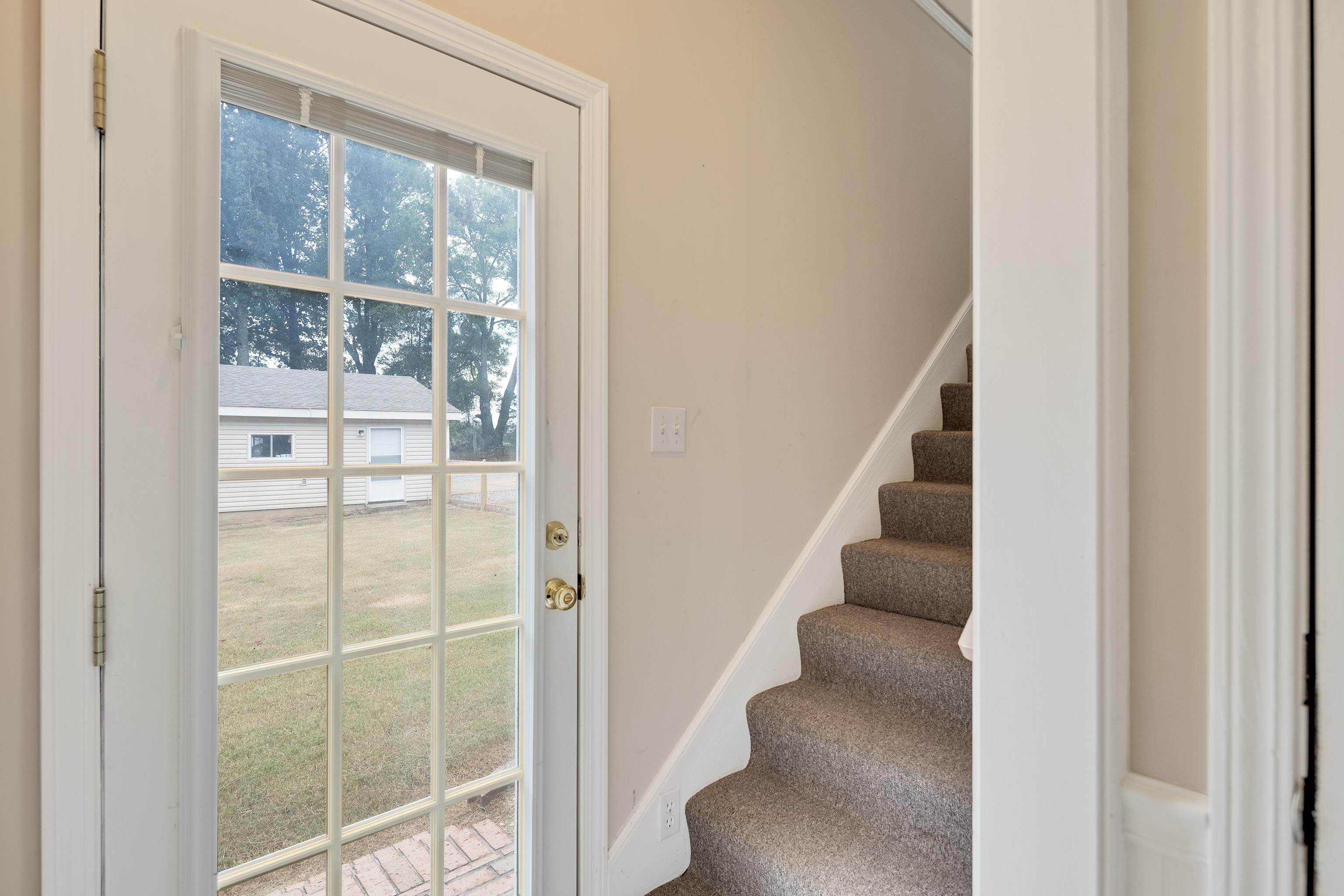 1025 Clara Dr Property Photo 29