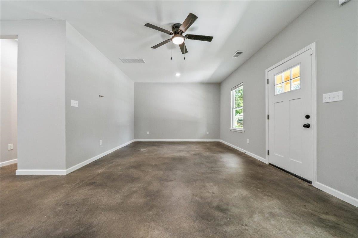 3146 Nathan Ave Property Photo 9
