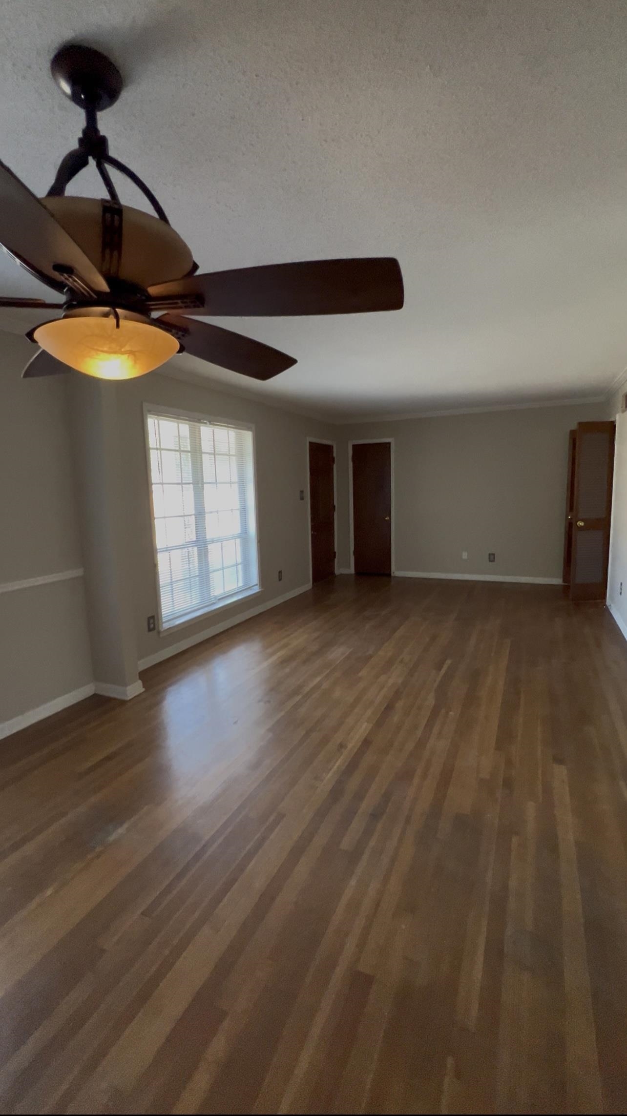 3611 Naylor Dr Property Photo 2