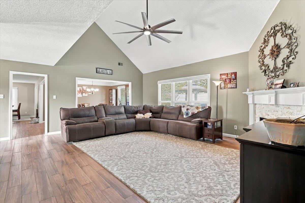 3902 Lighthouse Ln Property Photo 12