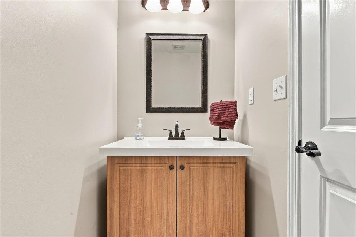 3902 Lighthouse Ln Property Photo 30