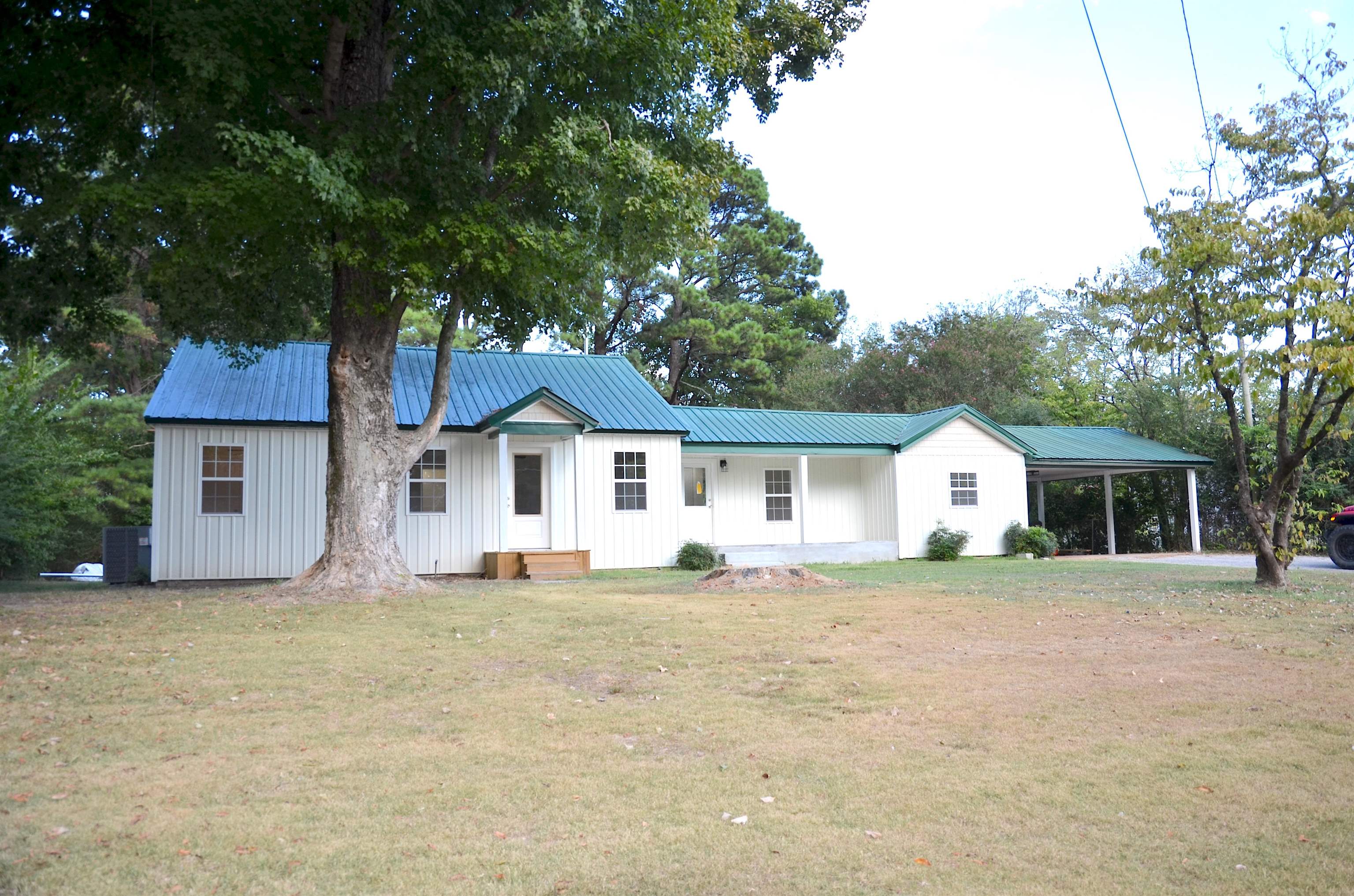2464 Edith Nankipoo Rd Property Photo 2