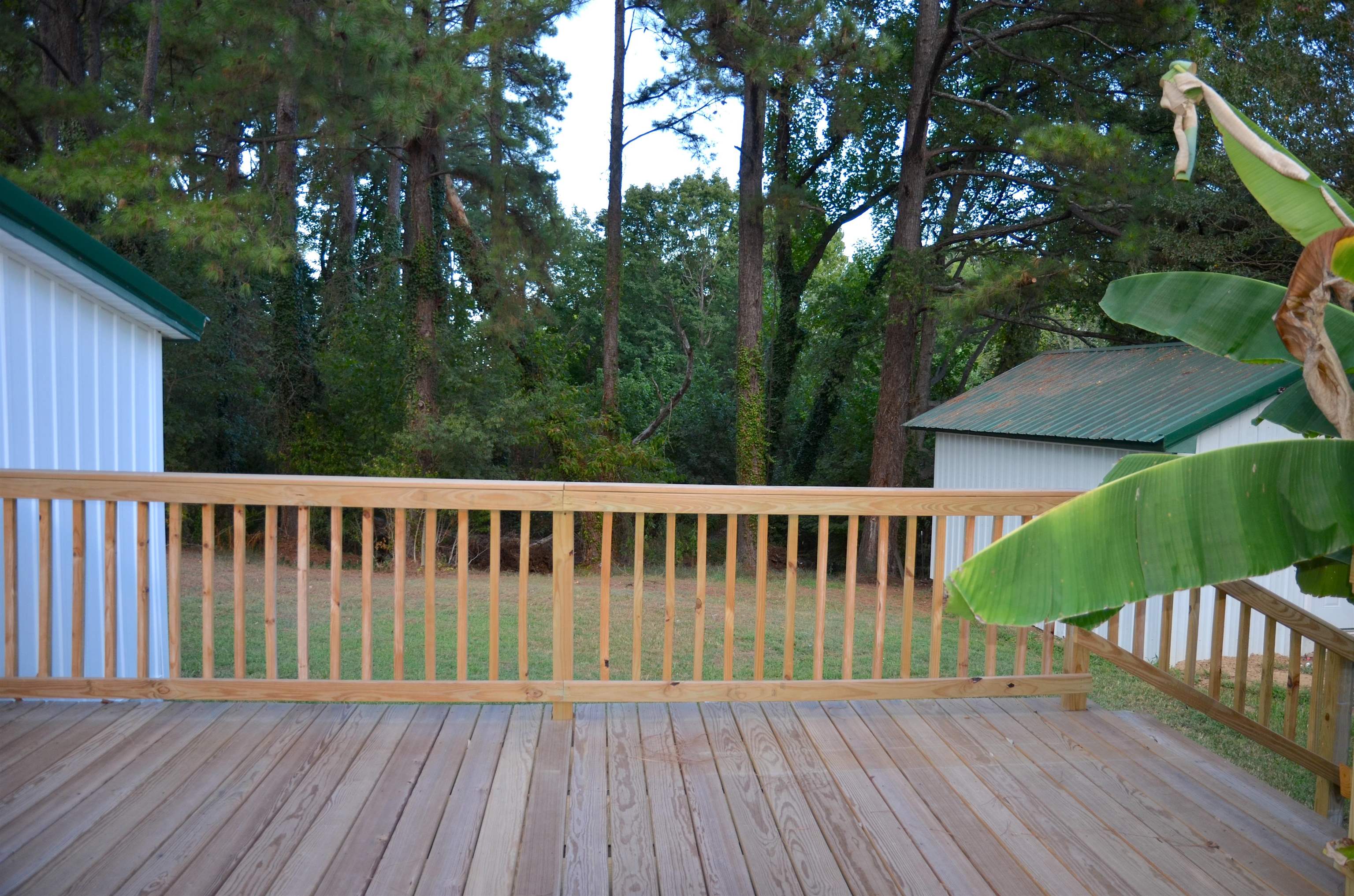 2464 Edith Nankipoo Rd Property Photo 3